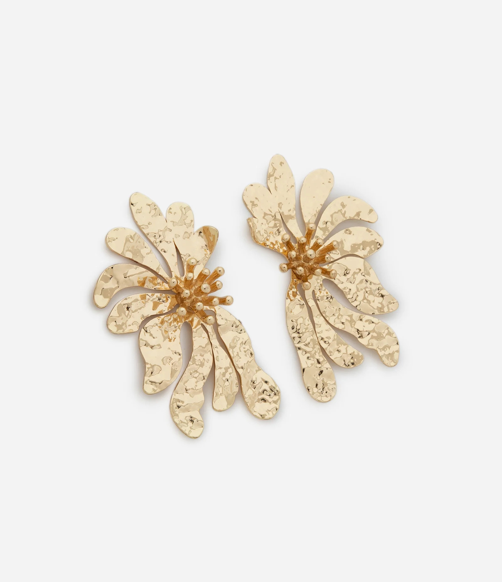 Brinco Médio Formato de Flor com Pétalas Irregulares Dourado - Lojas Renner | Renner (BR)