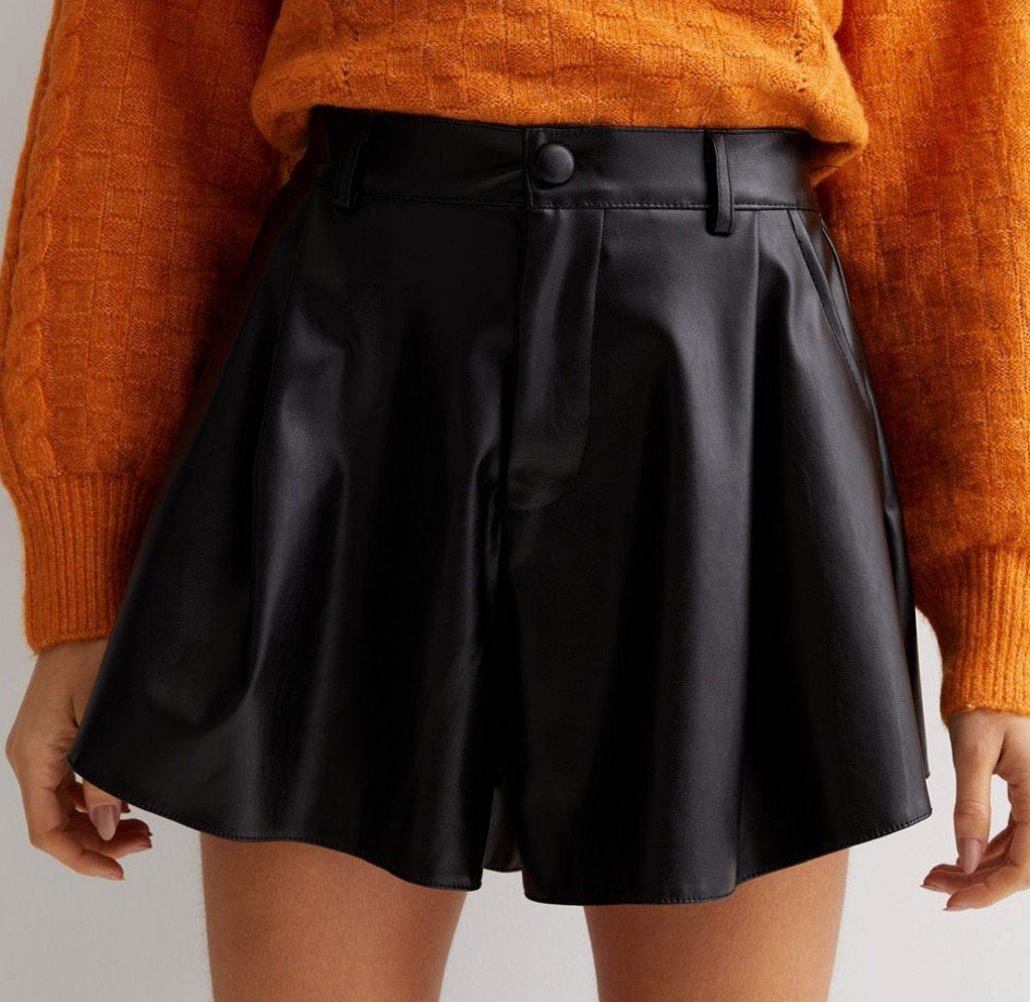 My favourite leather shorts are back in stock so I had to tag them for you guys😍 they’re just so flattering, cute and comfy - 10/10 from me

#LTKfit #LTKunder50 #LTKstyletip