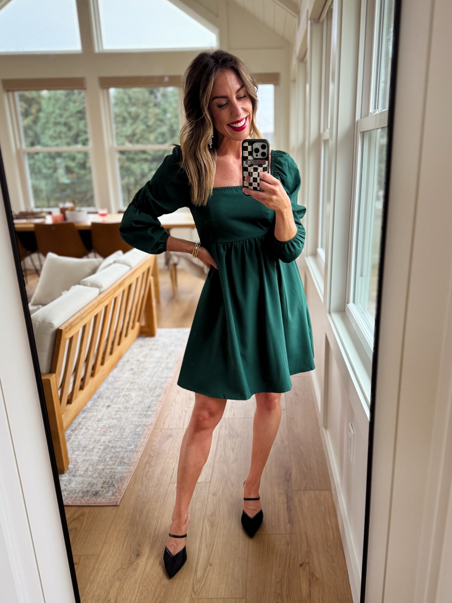 Green dress: Xs

#LTKFindsUnder50 #LTKSeasonal #LTKHoliday