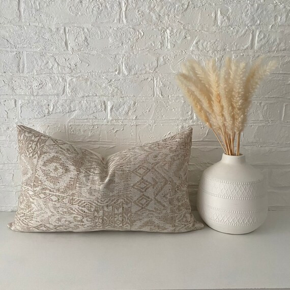 ISTANA Lumbar | Vintage Textile Pillow Cover | Boho Pillow | 14x24 | Marigold Interiors | Etsy (US)