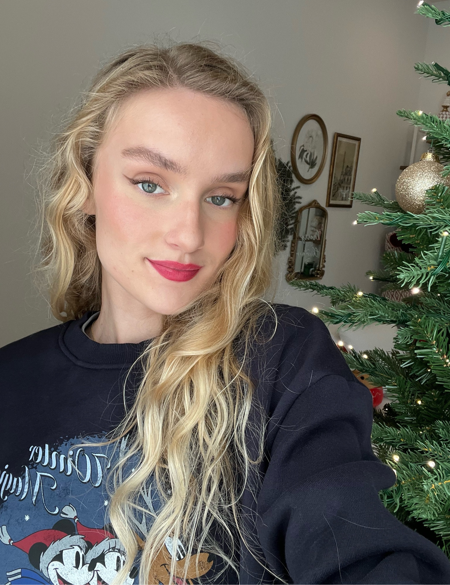 My go-to makeup products and a new red lip!

#LTKGiftGuide #LTKHoliday #LTKSeasonal
