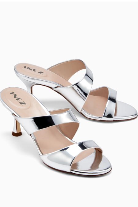 Summer sandal for comfort and chicness 

#LTKWorkwear #LTKShoeCrush