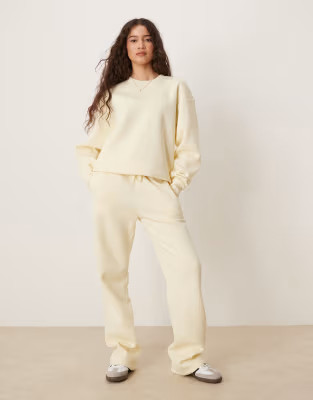Gina Tricot - Mix en match - Set met sweatshirt in sorbetgeel | ASOS (Global)