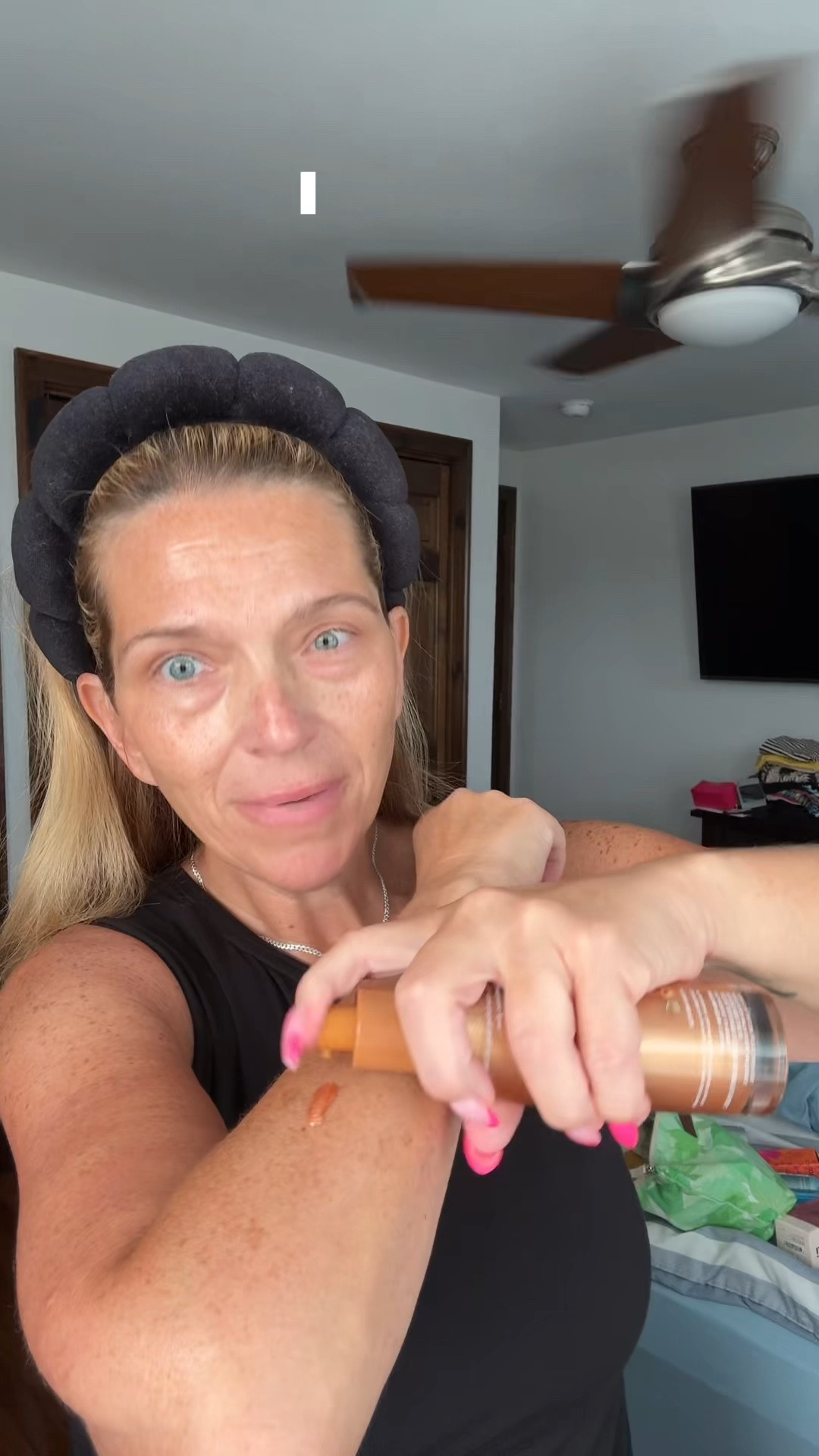 Hydrated, smoky, smooth and radiant skin with the #cyklar illuminating body oil #skincareover50 #beautyover50

#LTKmorningroutine #LTKselfcare #LTKBeauty