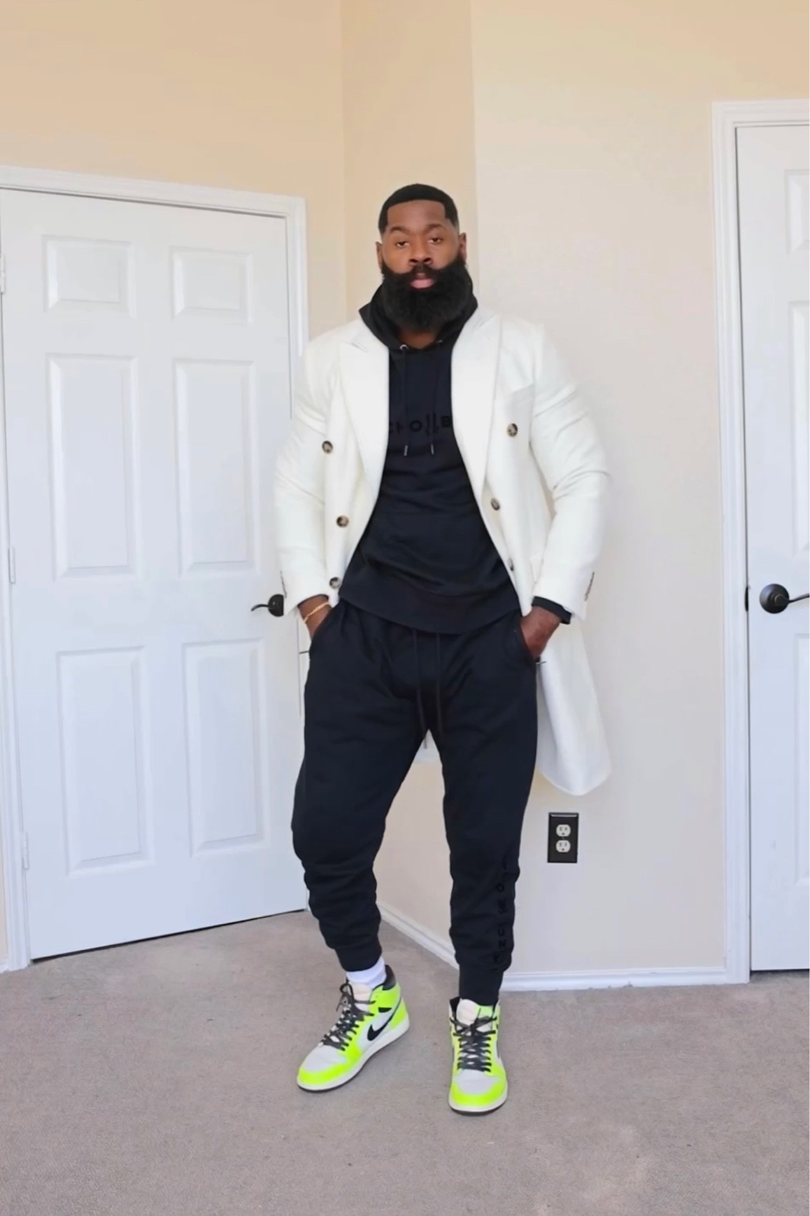 When it comes to being cozy and stylish a sweatsuit, topcoat, and a pair of AJ1 or AJ4’s is my go to fit. I call it my Cozy Cold Weather Uniform! I usually rock outfits like this when I’m just kickin it with homies or just running errands.  The dope thing about this look is it’s #Unisex 
———————————————————
*Oh it’s gotta be AJ4 or AJ1(highs or lows)! A sneaker head told me mids are for kids.😂 What are you thoughts? 👟
.
.
.
#mensfashion #cozy #cozywearher #AJ1 #Lostandfound #streetwear #streetstyle #AJ4

#LTKstyletip #LTKmens #LTKSeasonal