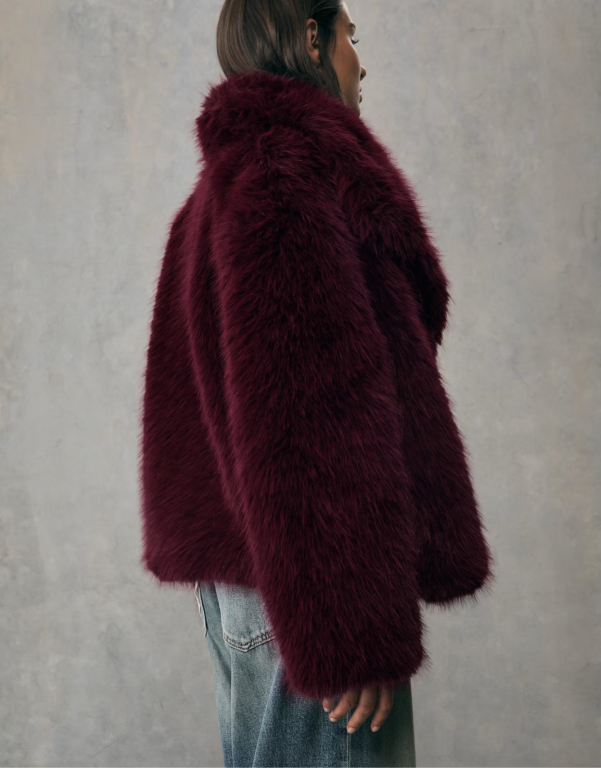 Stradivarius Cropped faux fur jacket in burgundy | ASOS (Global)