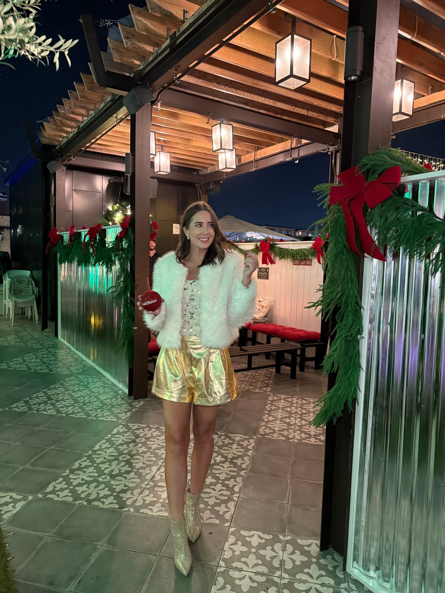 Holiday whites ✨ My entire outfit is on sale for Black Friday! 

#LTKCyberWeek #LTKHoliday #LTKSaleAlert