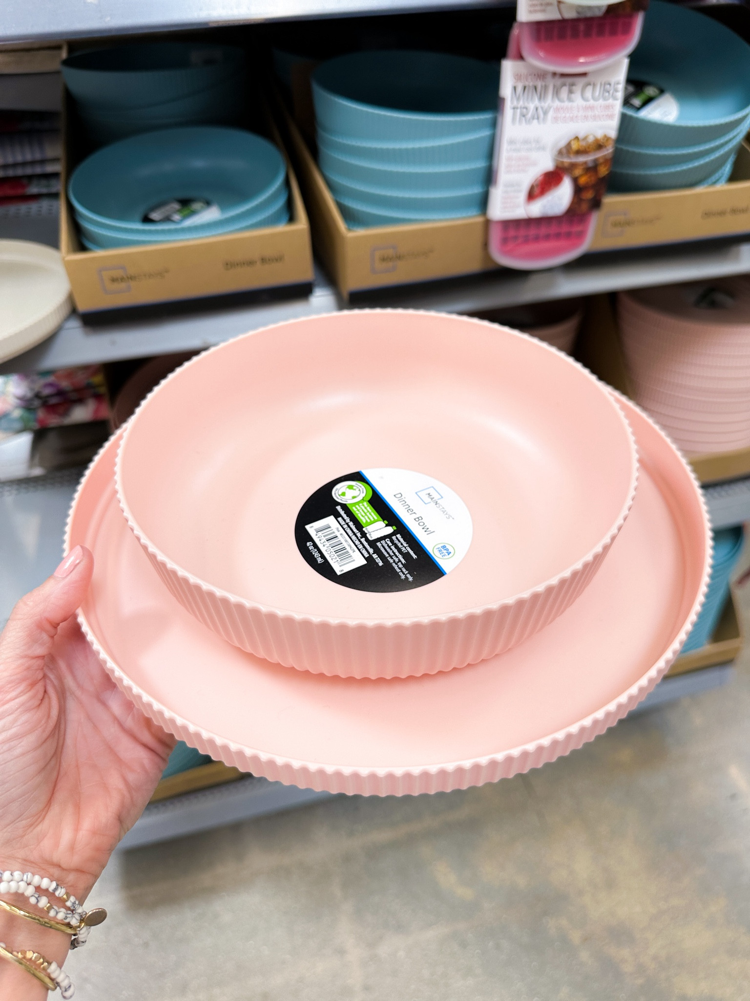 Recycled Plastic Plates, Bowls, and Cups at Walmartt

#LTKHome