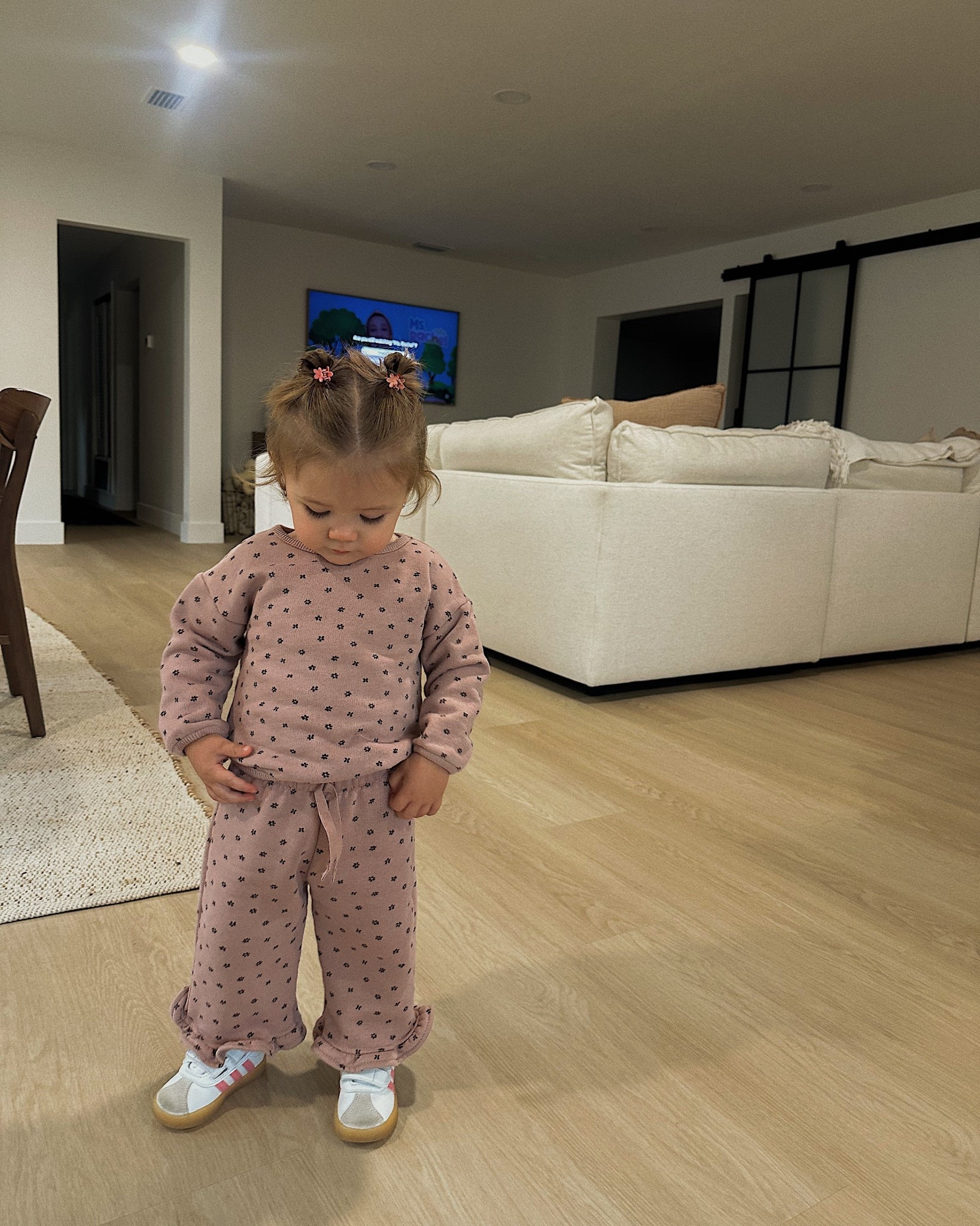 Zara sweat suit & toddler Adidas



#LTKFamily #LTKBaby #LTKKids