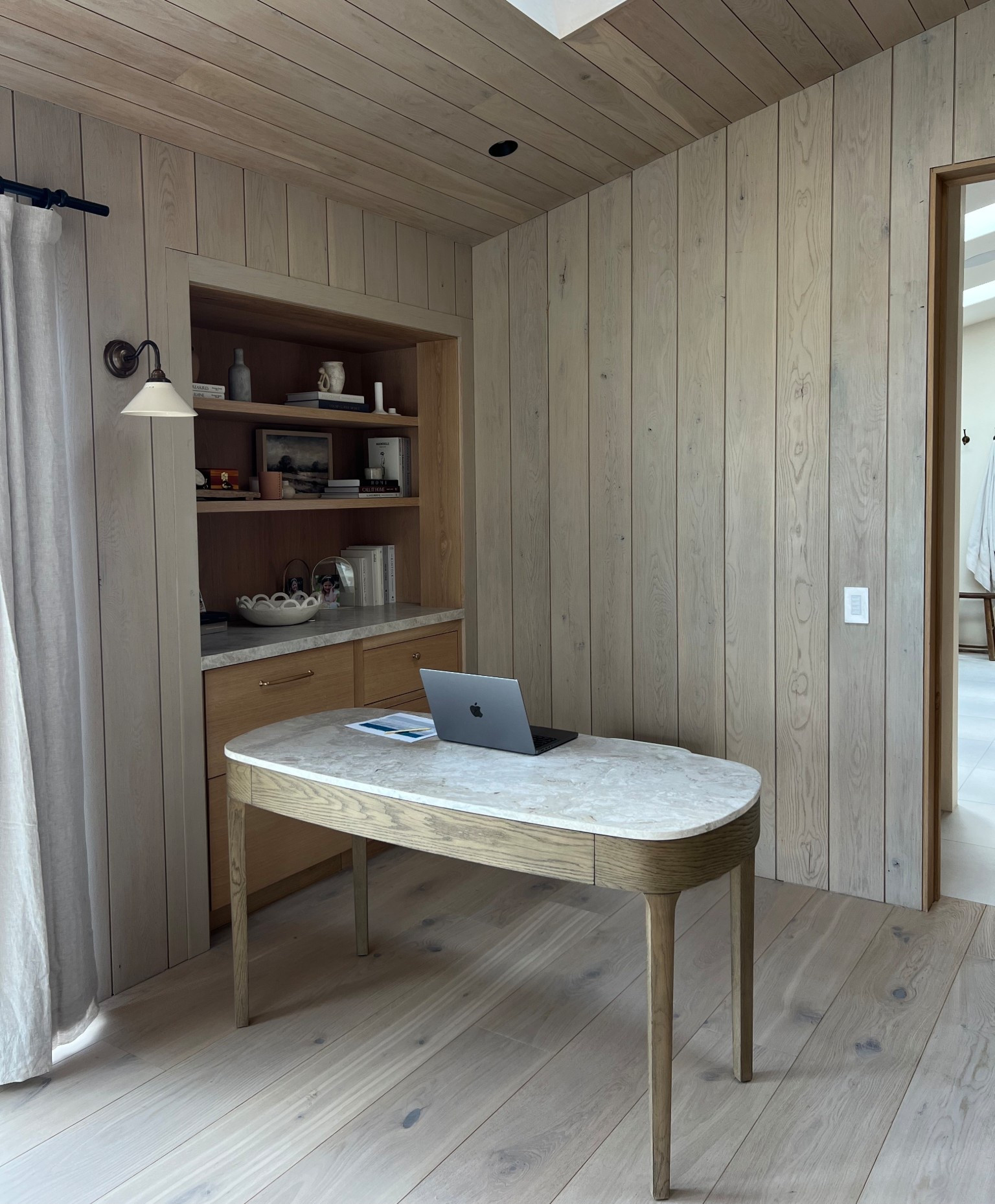 Had to have this desk! 


#LTKHome