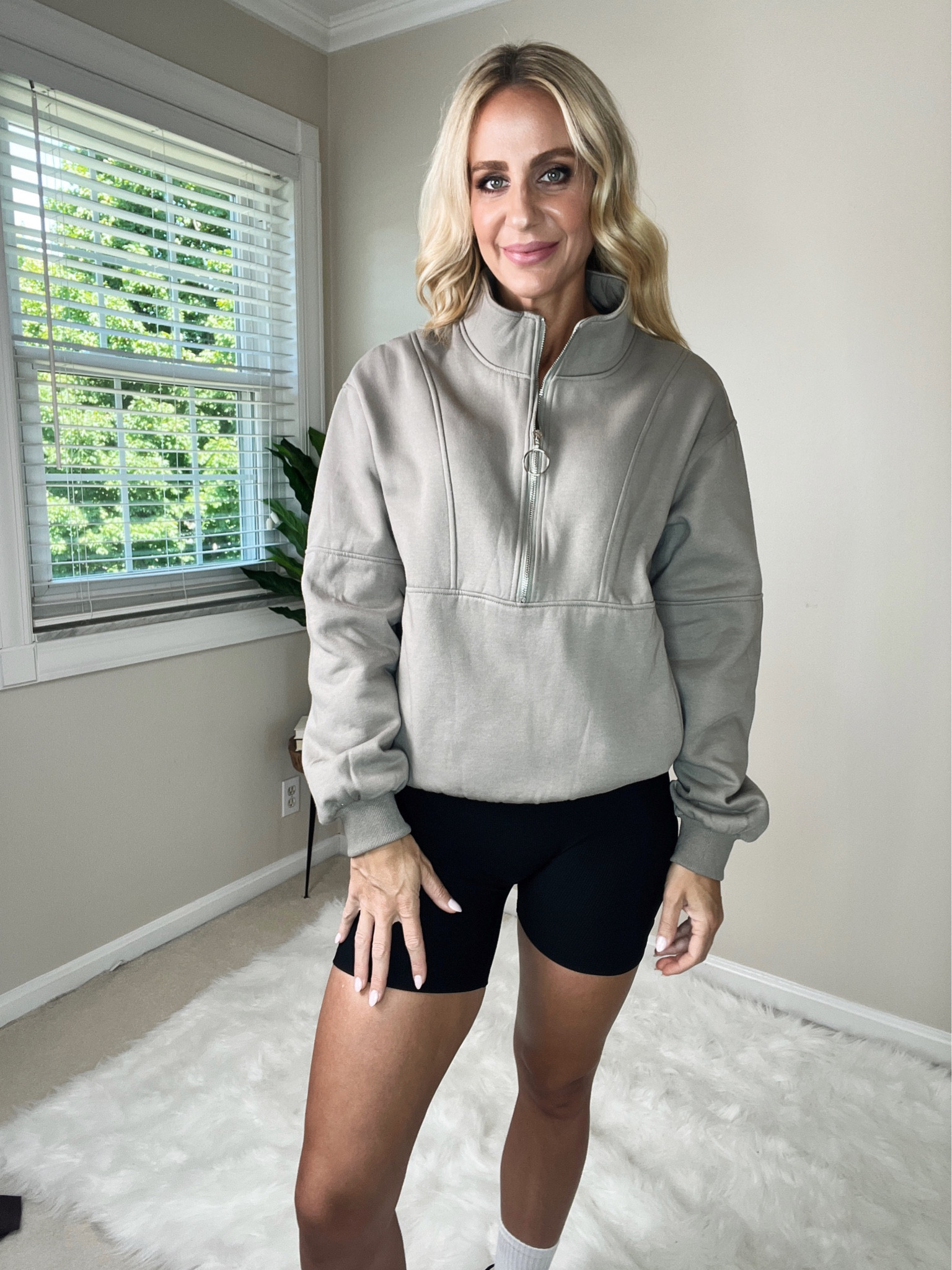 Amazon pullover. Amazon finds. Amazon fashion. Amazon deals. Athletic wear. Activewear. Workout outfit. Oversized sweatshirt. 

#LTKFind #LTKstyletip #LTKFitness