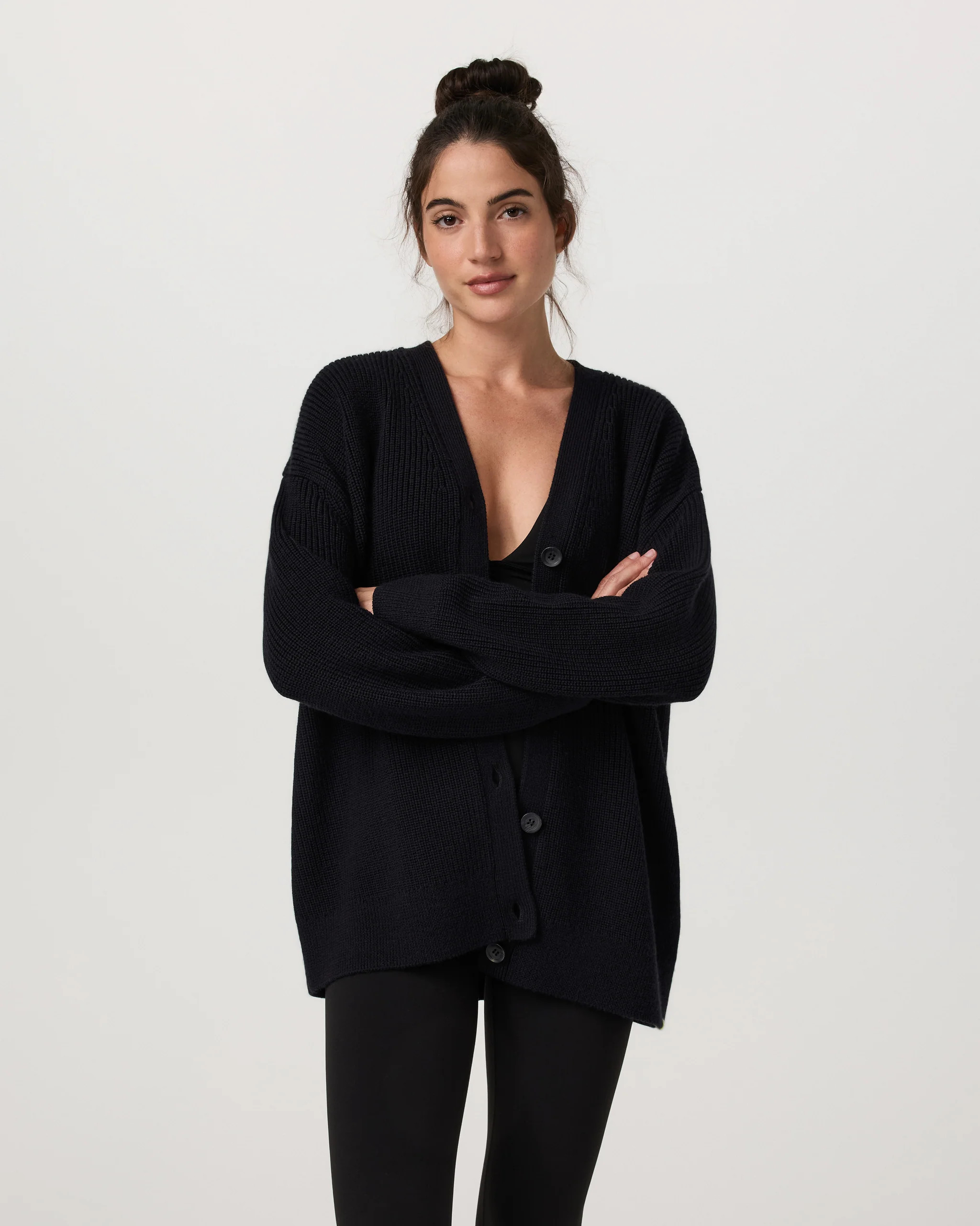 Alps Boyfriend Cardigan | Women's Black Knit Sweater | Vuori | Vuori Clothing (US & Canada)