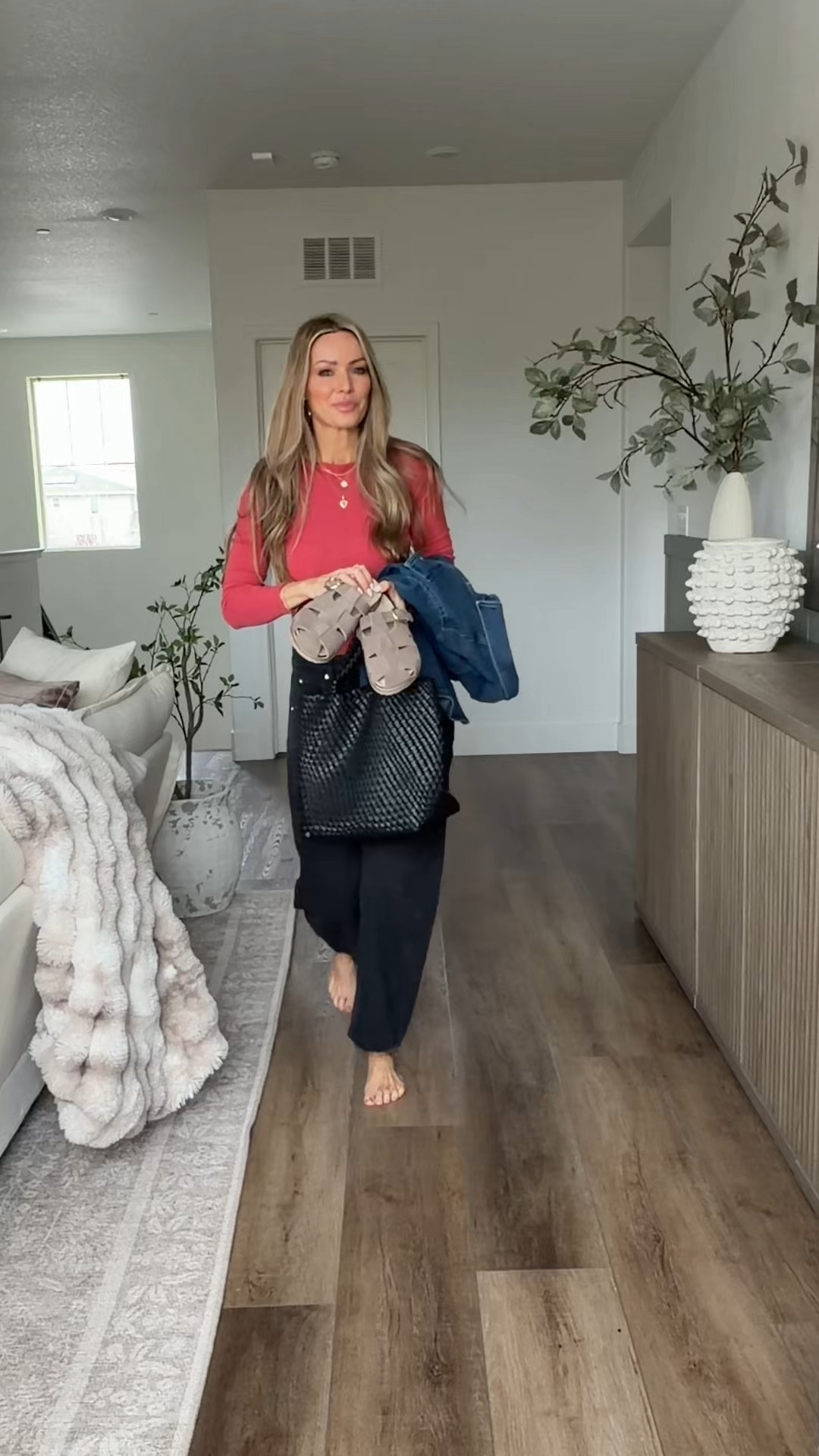 Casual everyday outfits from Amazon that make you look so pulled together! Type AMAZON and I’ll send you all the details 

#casualstyle #amazon #momstyle #winterfashion