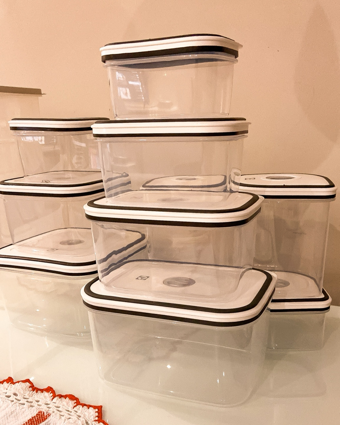 Organizando a geladeira com os recipientes da Electrolux 

#LTKfamily #LTKhome #LTKbrasil