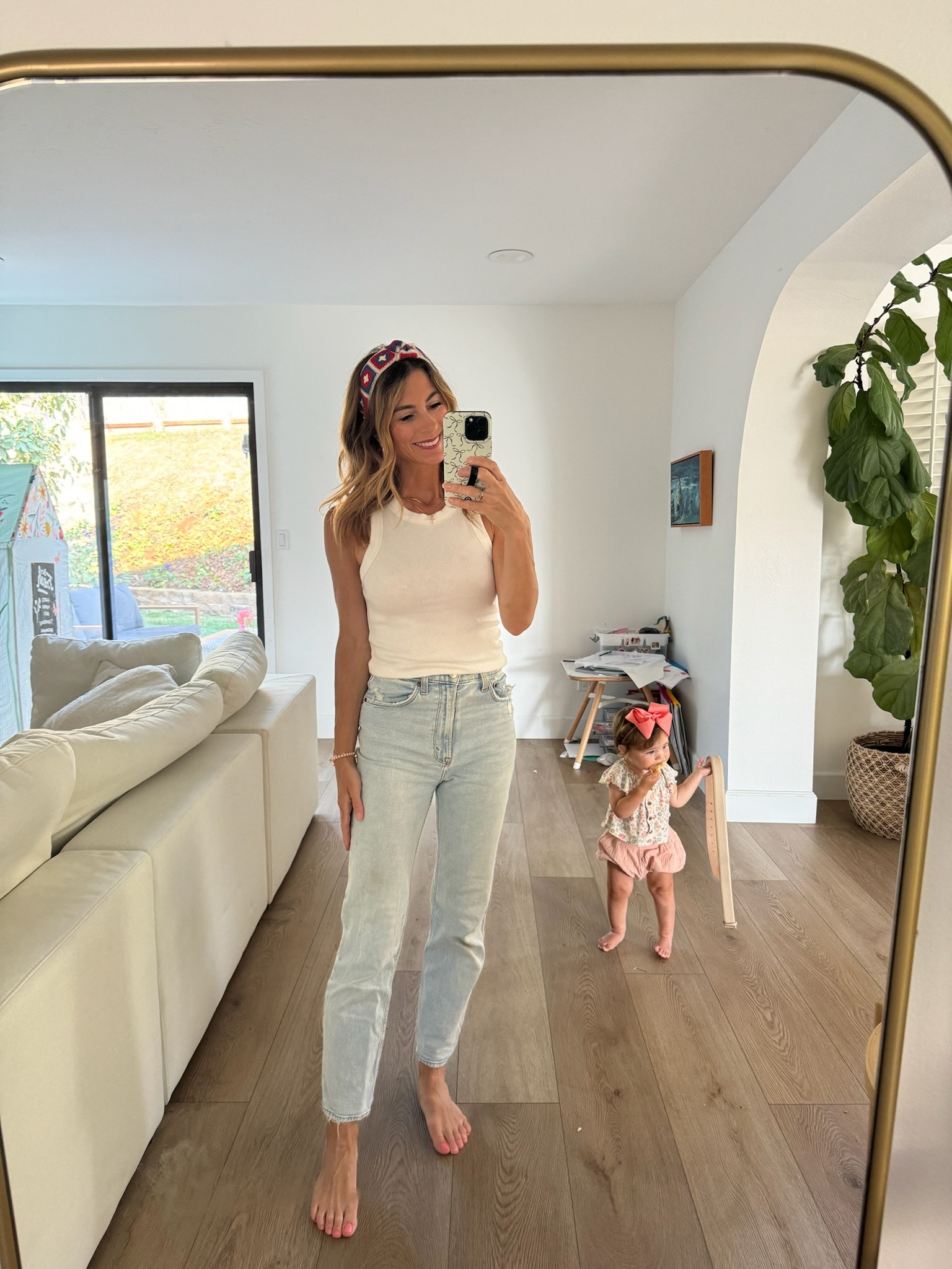 I’ve had these A&F jeans since 2021! They’re a forever staple! Ankle straight leg, ultra high rise. My go to when i want to wear some sneakers/tennis shoes with jeans & feel casual! I feel like the ultra high rise sucks everything in + elongates my short legs! 

 

#LTKSeasonal #LTKStyleTip #LTKautumn