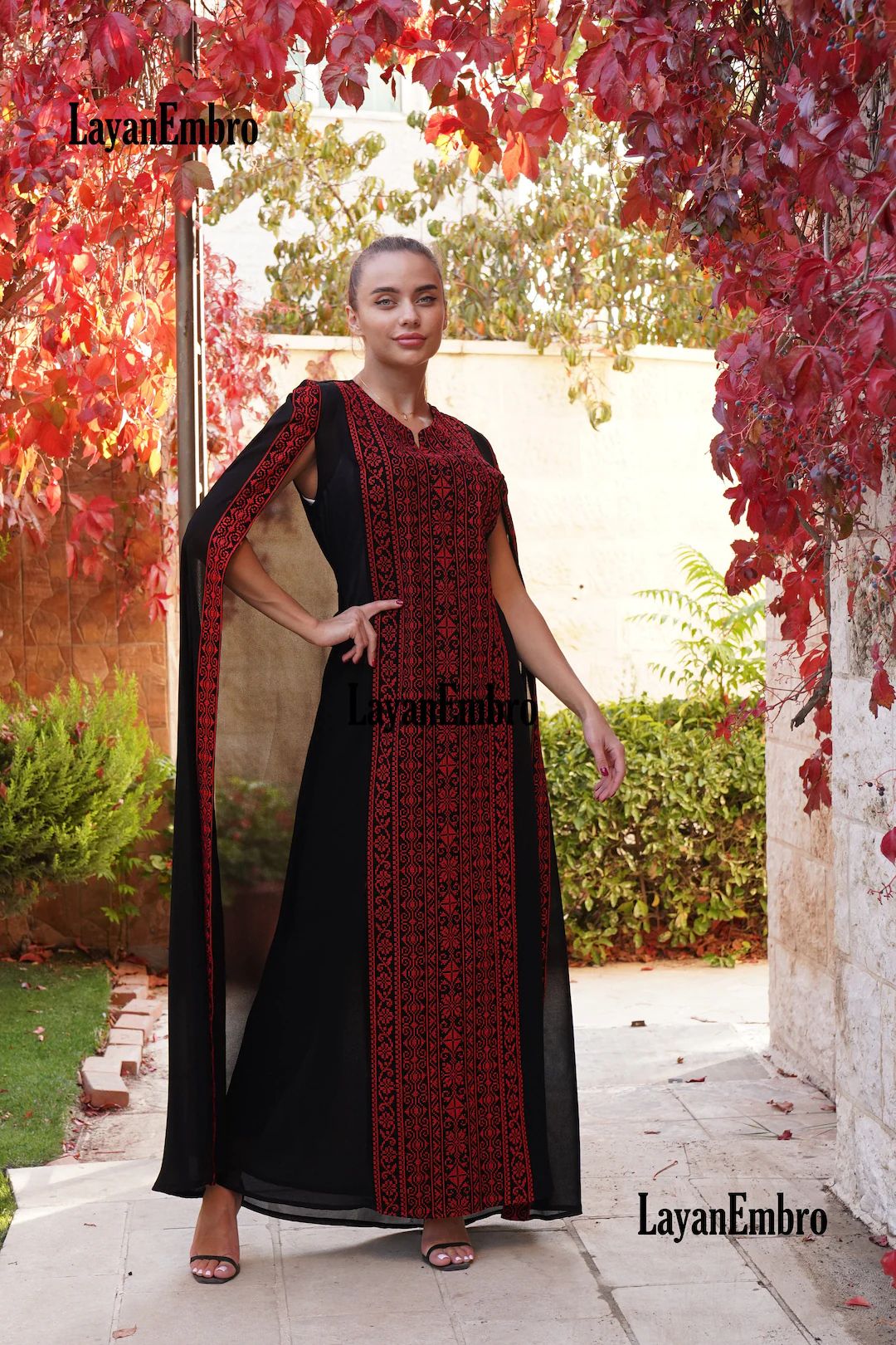 Embroidered Dress Thawb Abaya Kaftan. مطرزات شرقية عربية ثوب فلسطيني أ... | Etsy (US)