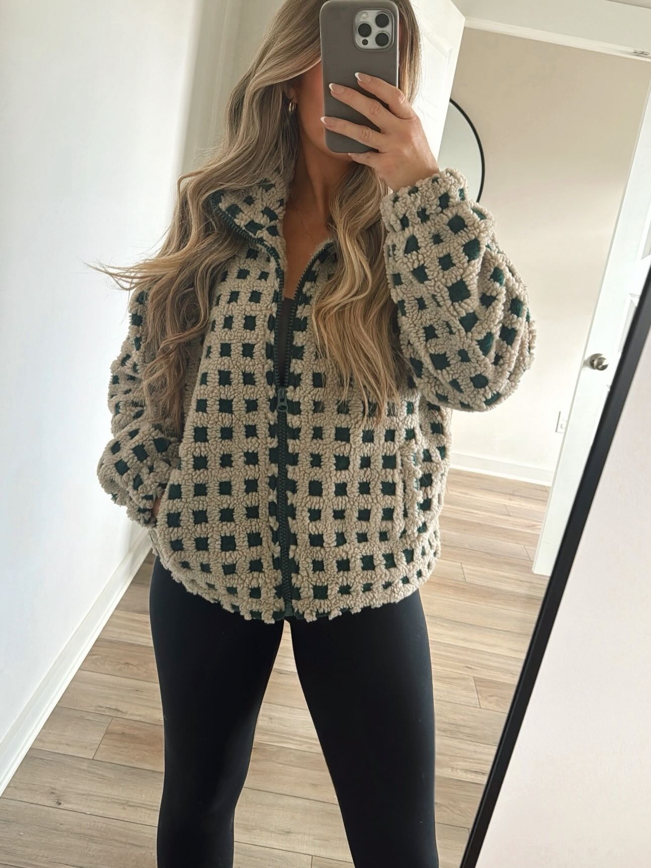 Fav sherpa jacket Amazon🫶 

#LTKHoliday #LTKootd #LTKmomlife