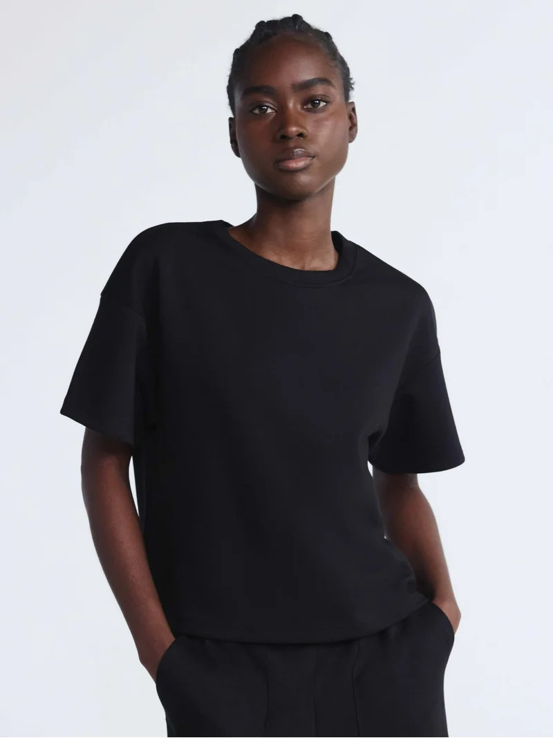 Scoop Women's and Women's Plus New Scubaknit Tee with Short Sleeves, Sizes XS-4X | Walmart (US)