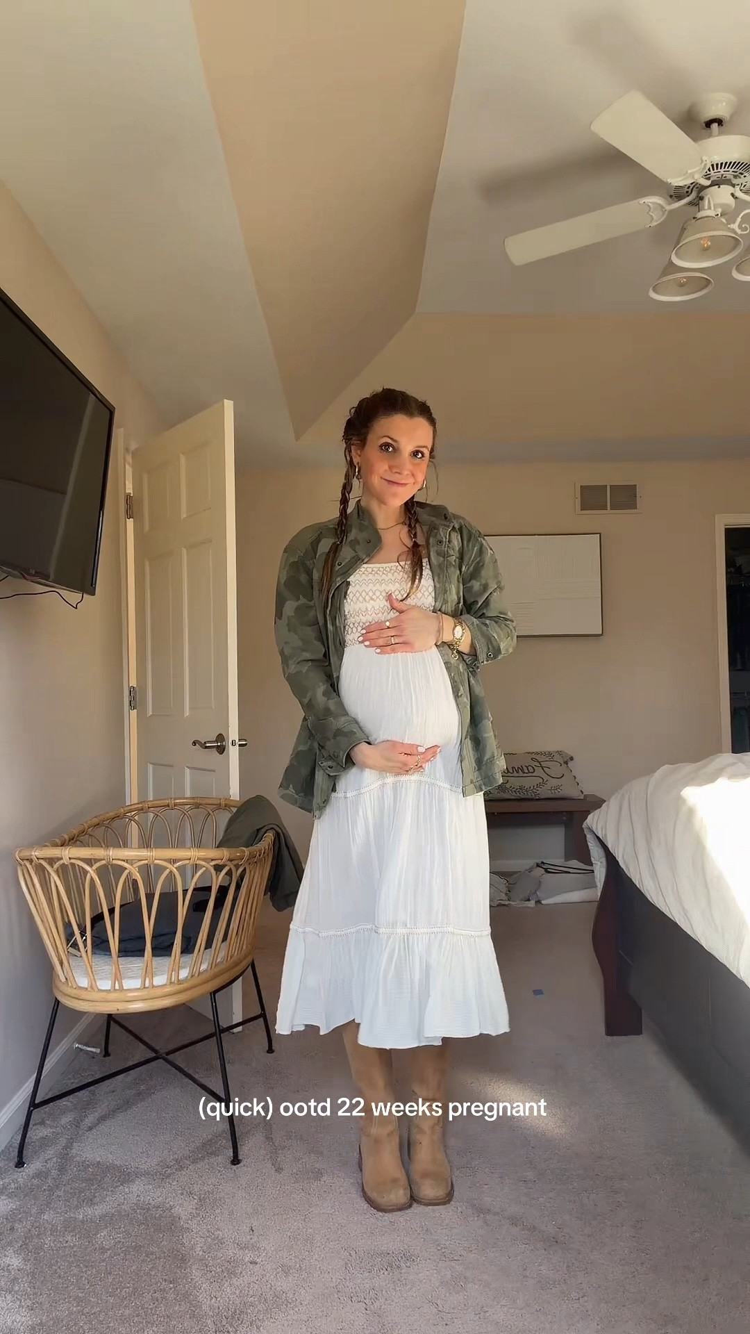 22 weeks pregnant ootd 
cute pregnancy outfit second trimester 

#pregnantootd #pregnantoutfitinspo 