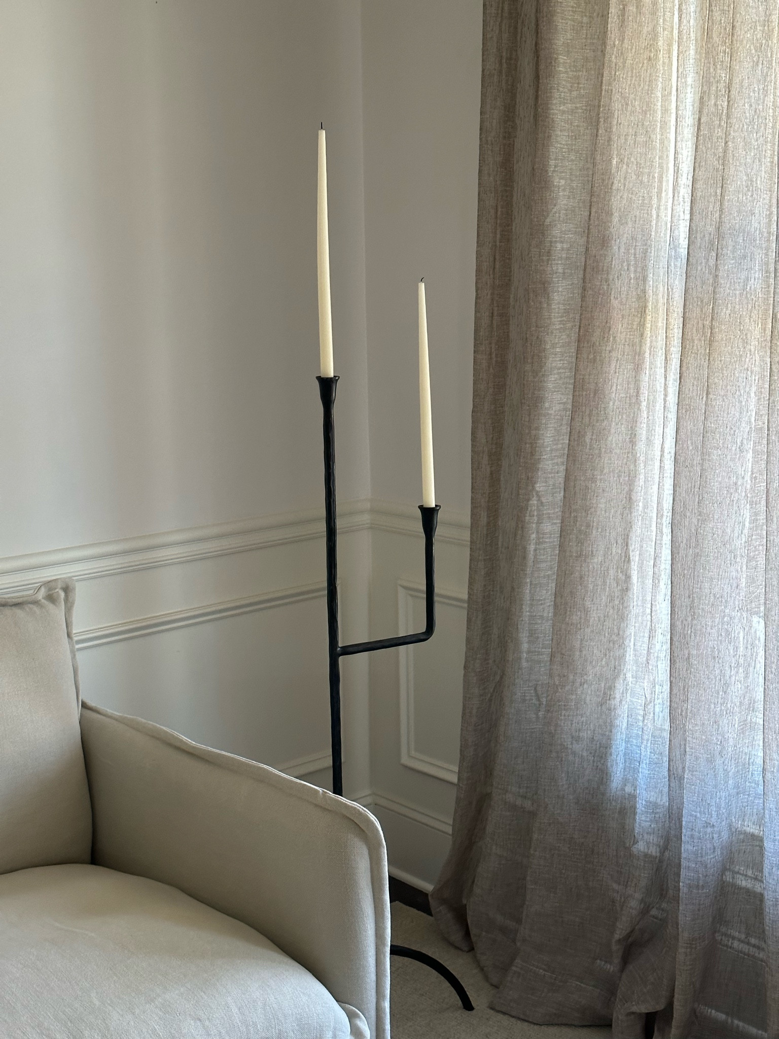 #pinchpleat #linencurtains #eyeswoon #sixpennysofa 

#LTKstyletip #LTKhome