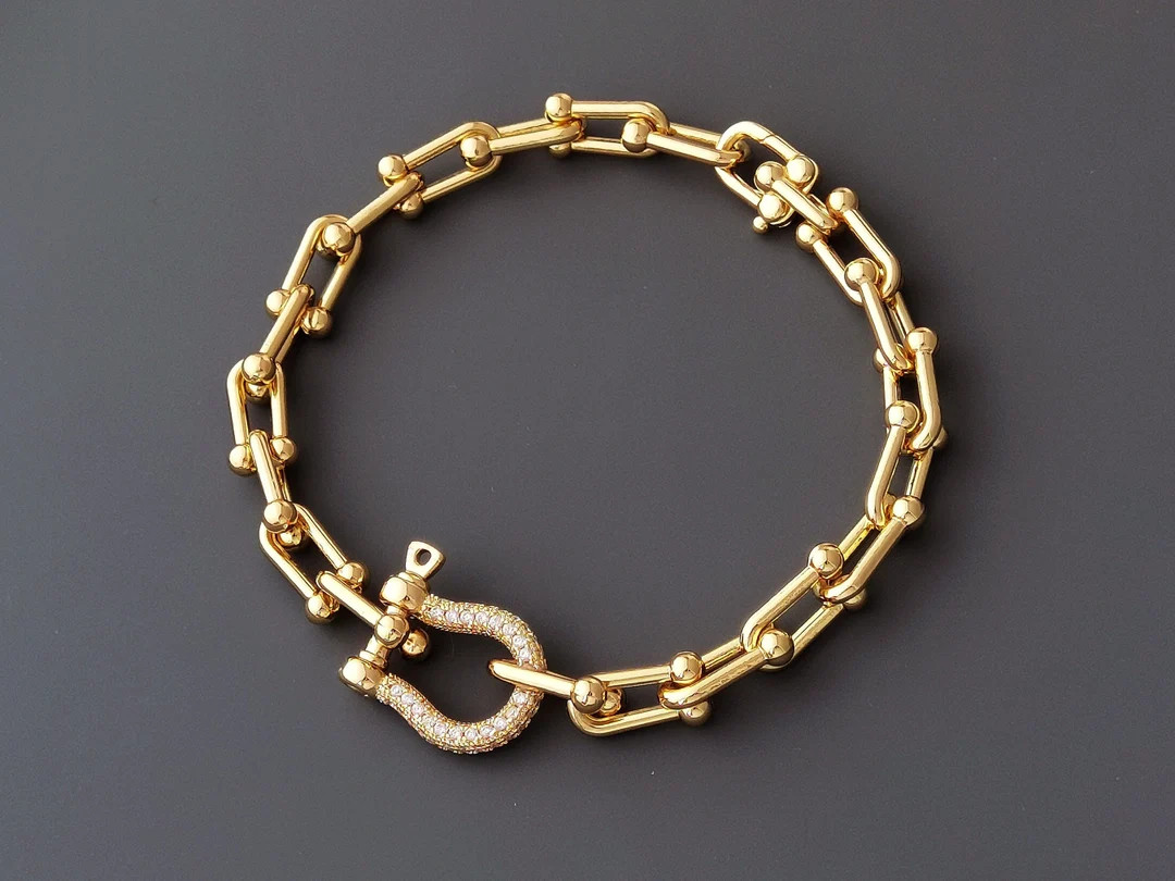 18K Gold Chunky U Shape Chain Bracelet Lucky Horseshoe Gold - Etsy | Etsy (US)