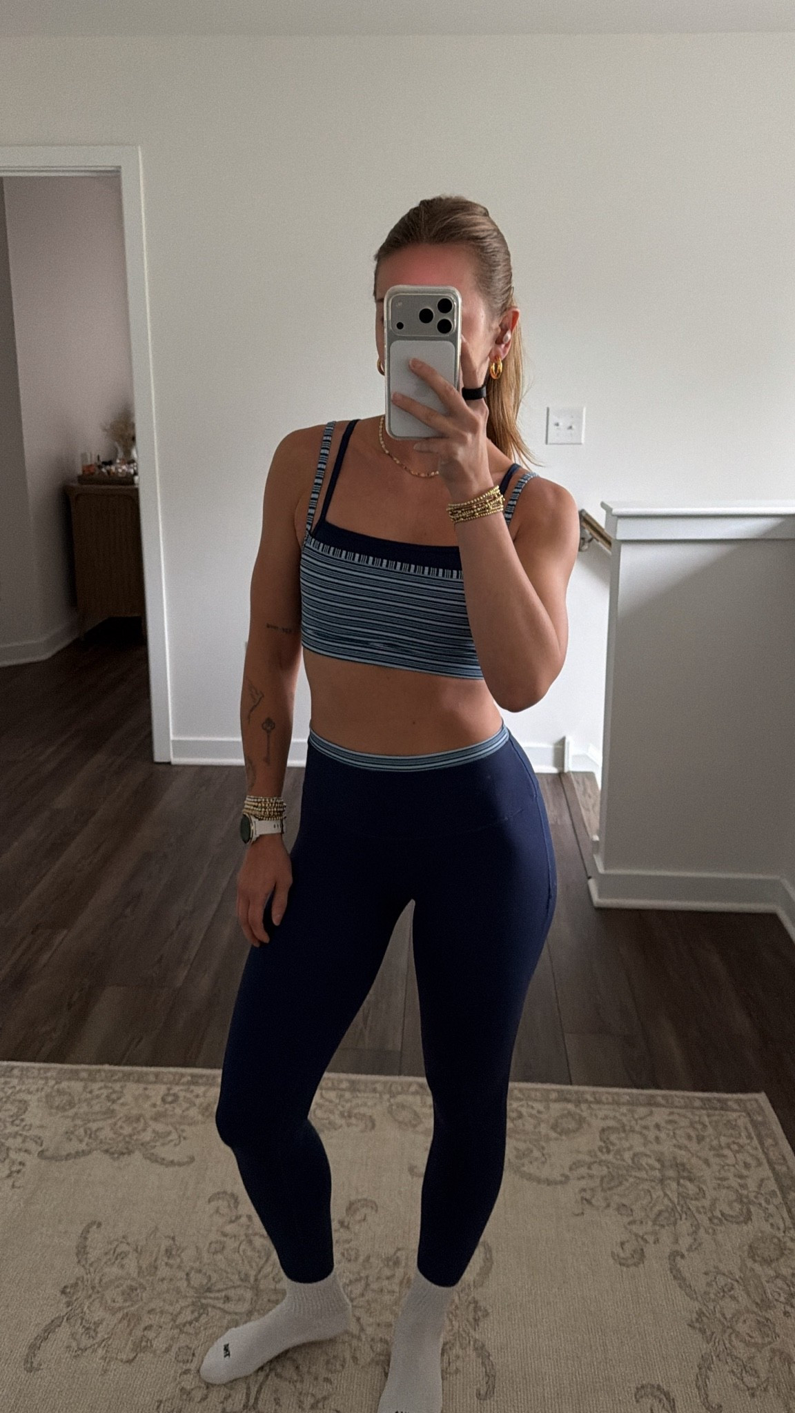 10/1/26 Morning Lift Workout Fit 💪🏼


Today’s at-home lift session fit 💪🏼 Wearing my @abercrombie YPB set in an XS top + bottom — such an easy set for morning workouts.

Also linking my Beats headphones, Garmin watch + the @Aritzia Best Ever socks I’m constantly wearing. Everything from this morning’s workout linked here 🤎

#LTKootd #LTKfitnessgoals #LTKActive