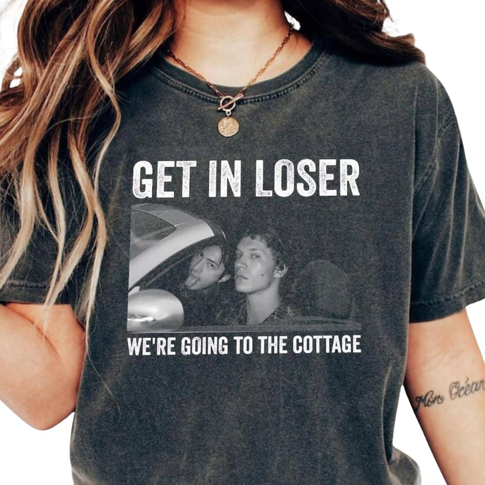 Hollander Rozanov Hockey Shirt, We’re Going to The Cottage Heated Tee Multicolor | Amazon (US)