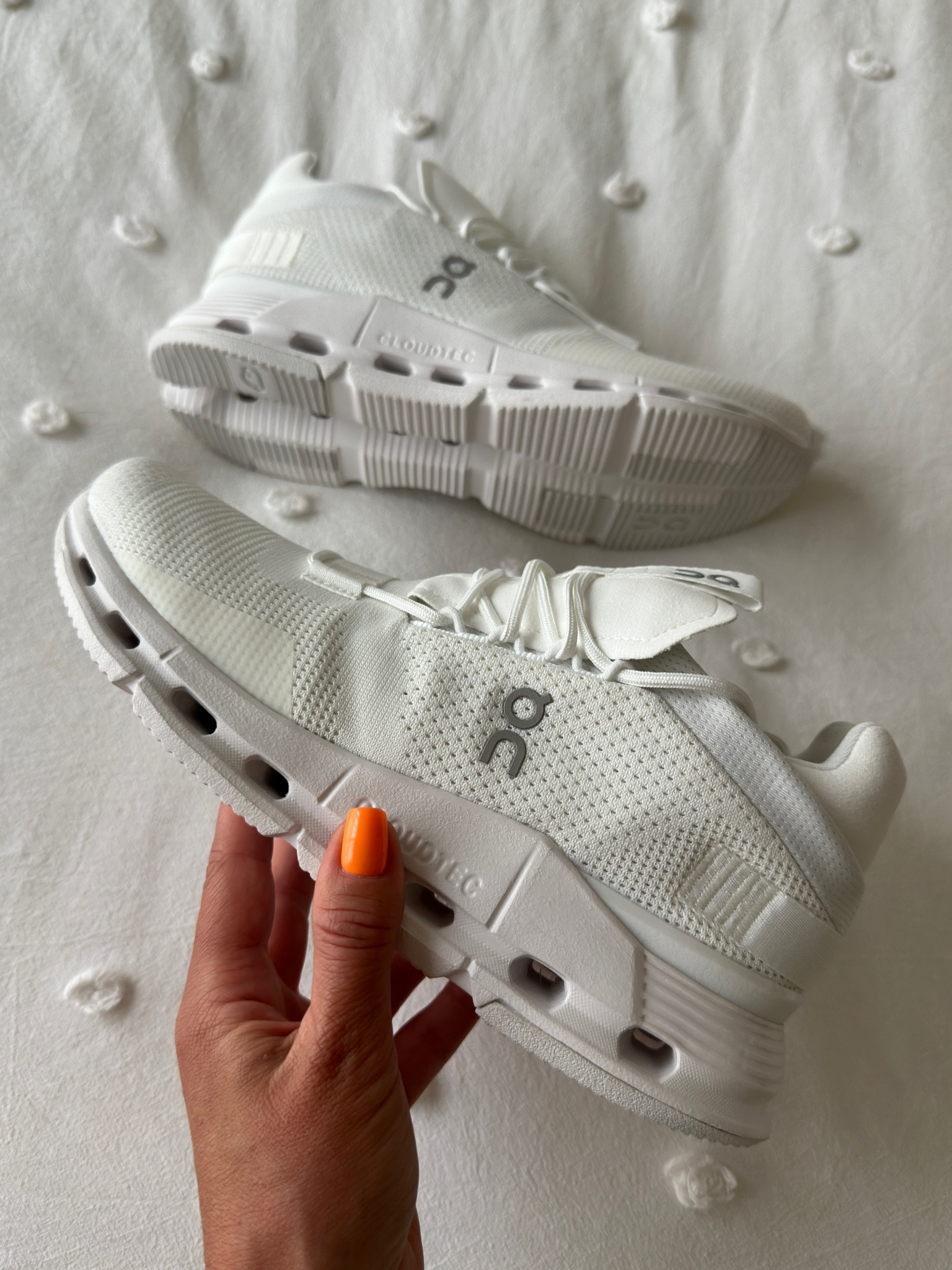 Cloudnova In new I dyed white color 🤍 

#LTKSeasonal #LTKFind #LTKFitness