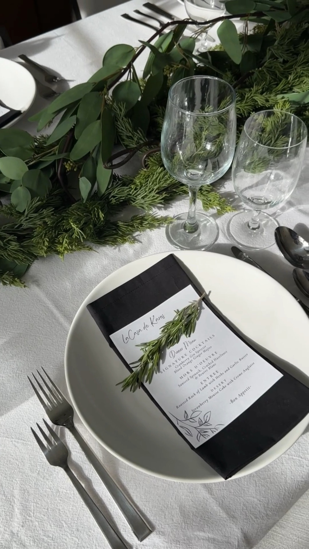 Holiday table setting!

#LTKHoliday #LTKSeasonal #LTKGiftGuide