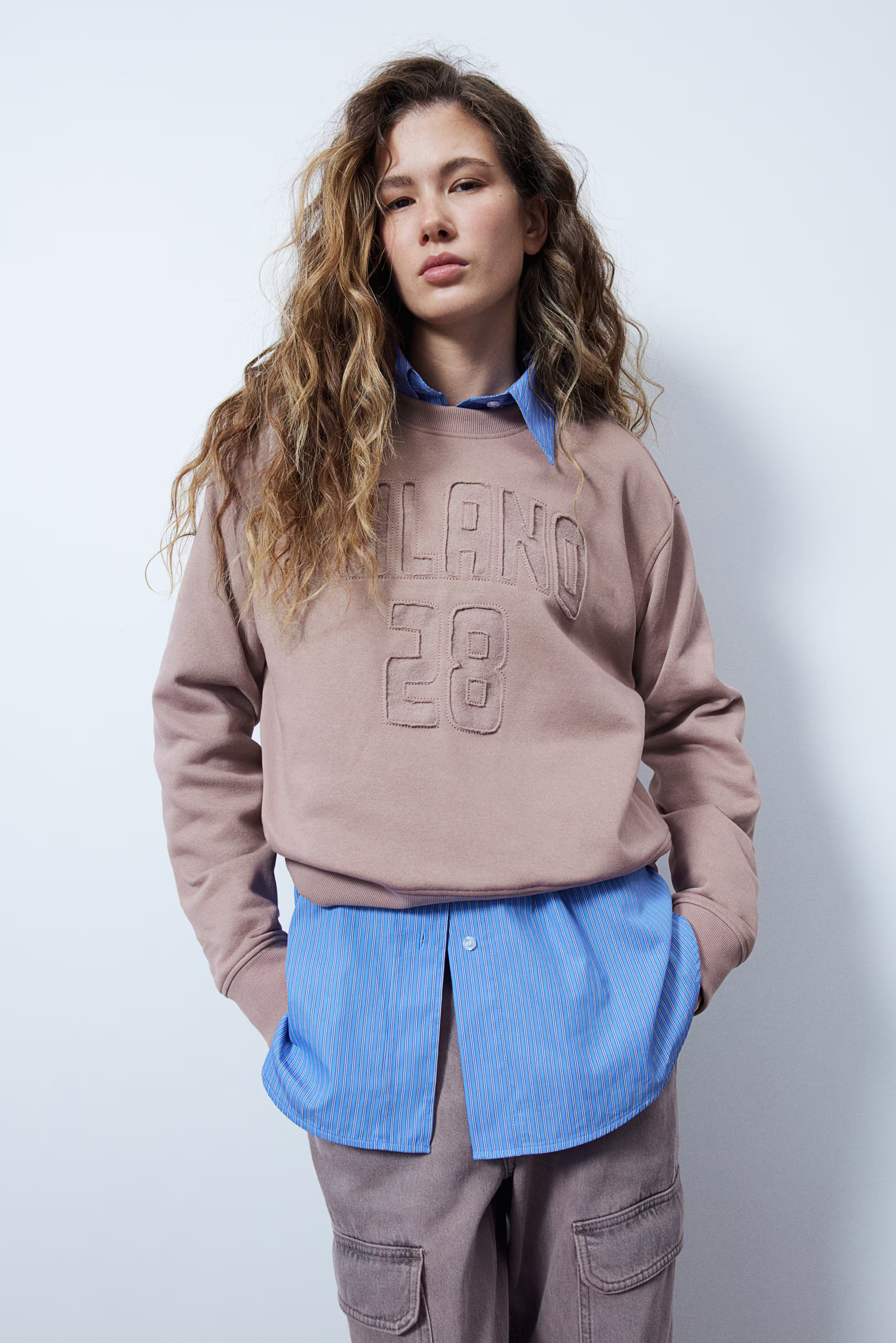 Oversized Motif-Front Sweatshirt | H&M (US + CA)