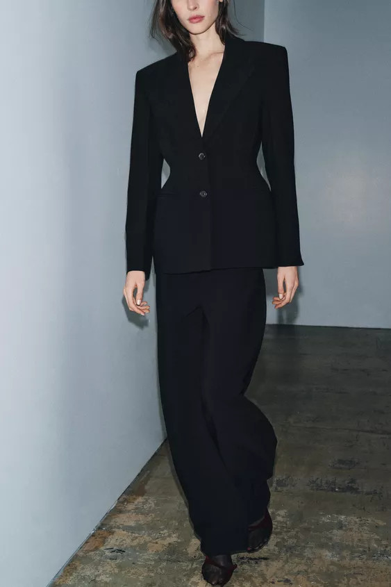 TOPSTITCHED FITTED BLAZER ZW COLLECTION | Zara US