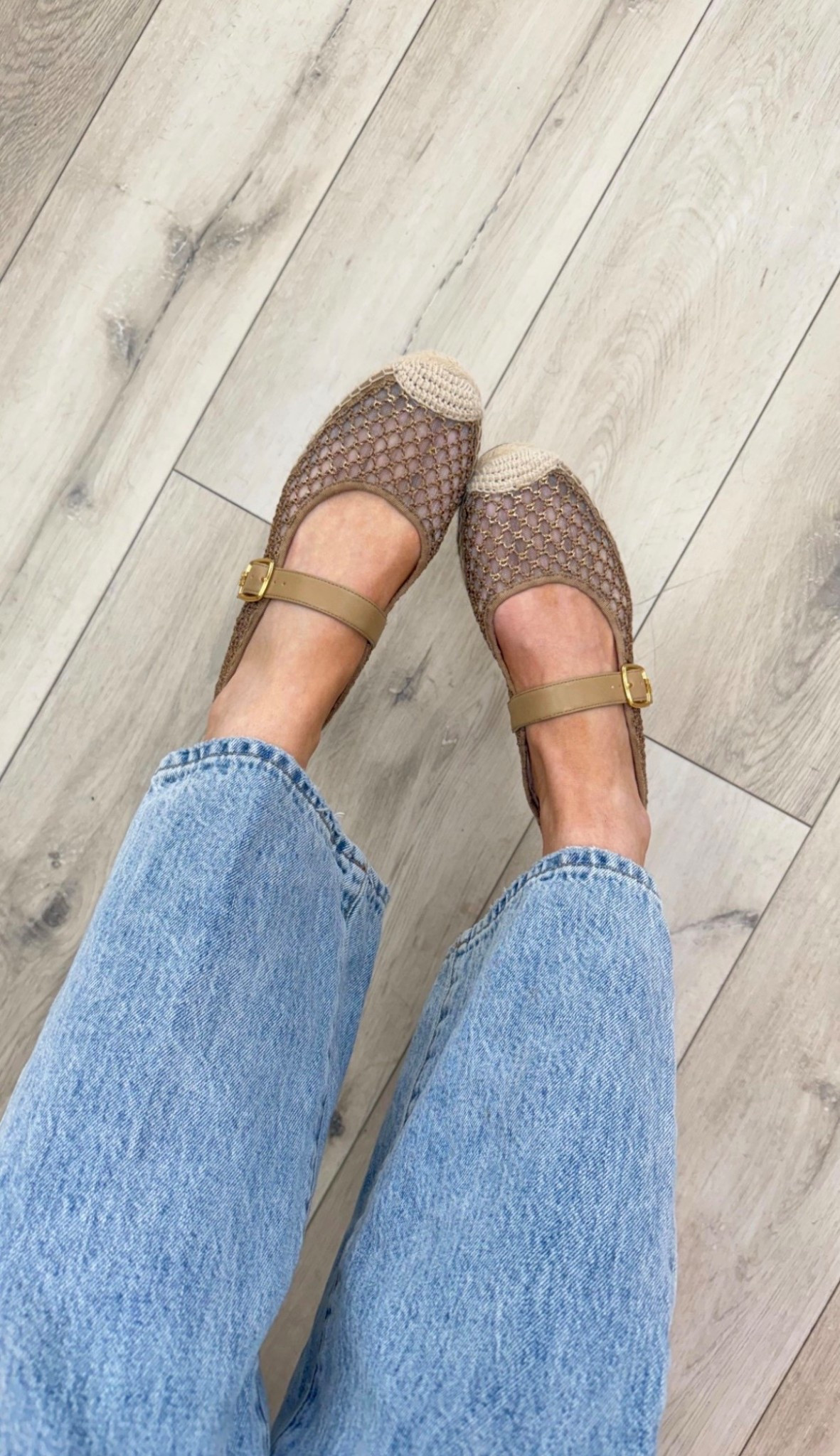 Wearing on repeat!


#LTKFestival #LTKdayinmylife #LTKSeasonal