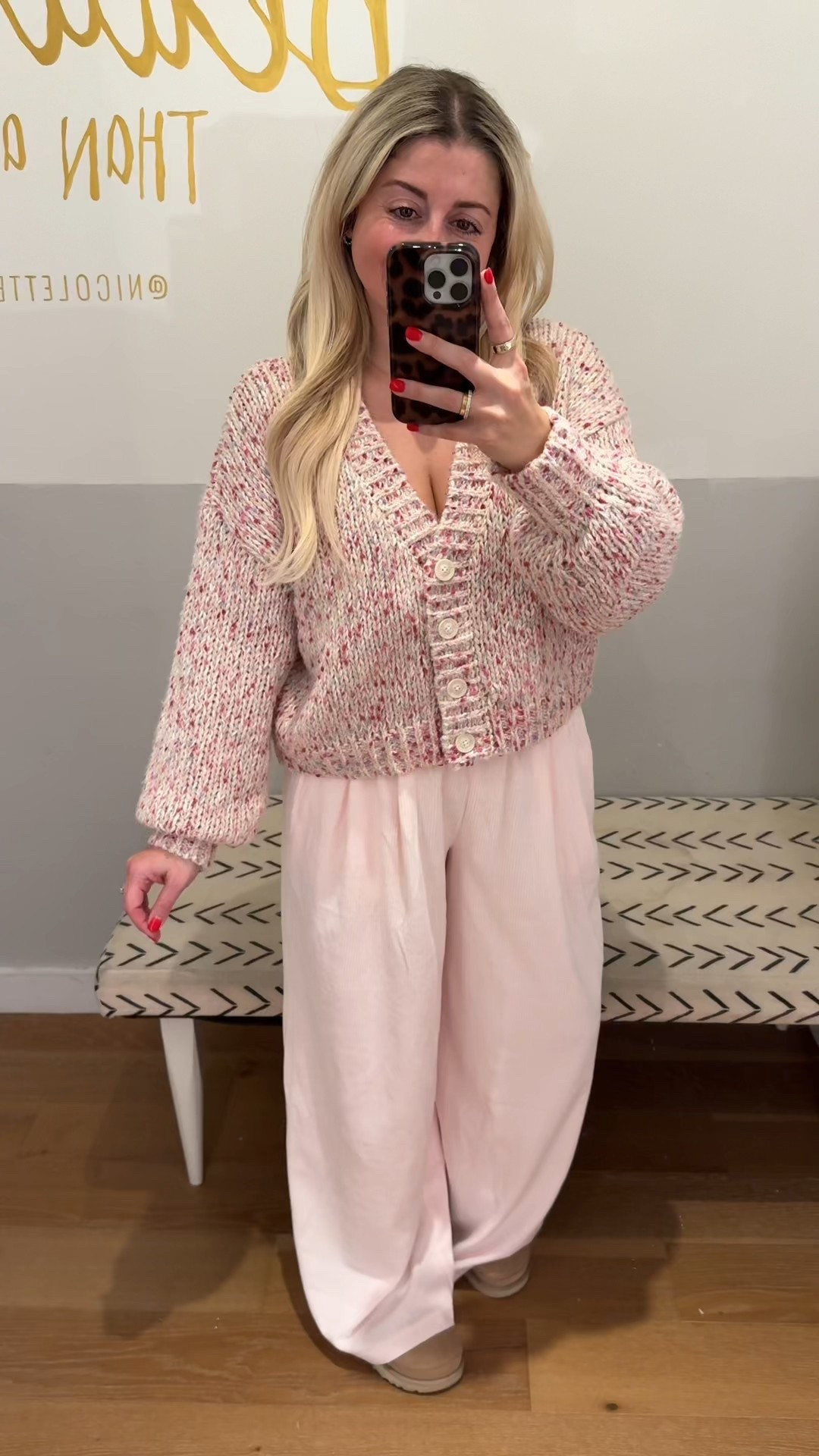 Comfy aerie outfit 
Size small
Ugg clogs tts
Gift idea 

#LTKFindsUnder100 #LTKGiftGuide #LTKootd