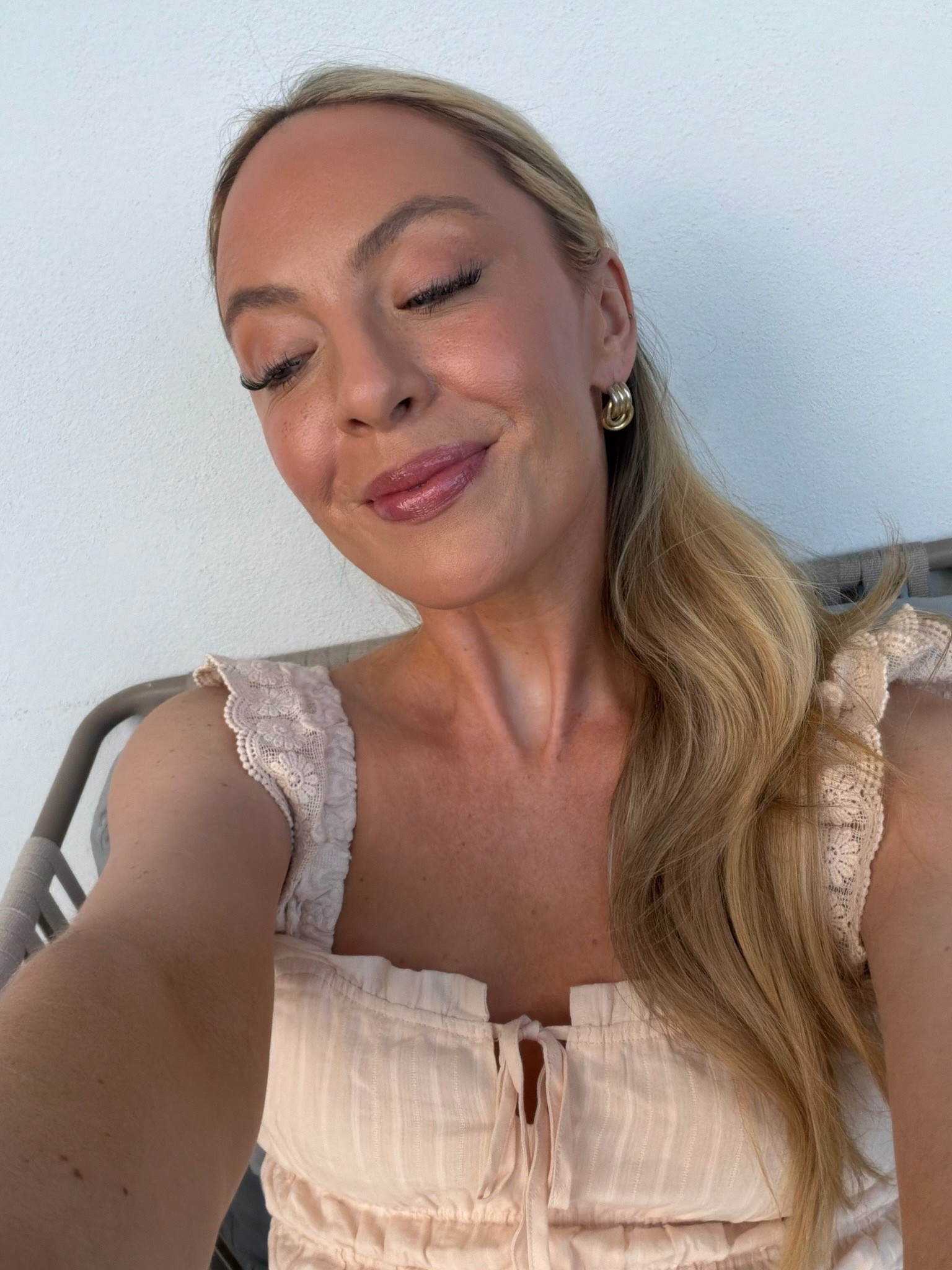 Beach makeup!! ✨🫶🏻

It cosmetics CC cream, LYS bronzer stick
Neova sunscreen, Freckle pen, YSL blush, Too faced liner, lawless cherry gloss 

#LTKdayinmylife #LTKBeauty #LTKSeasonal