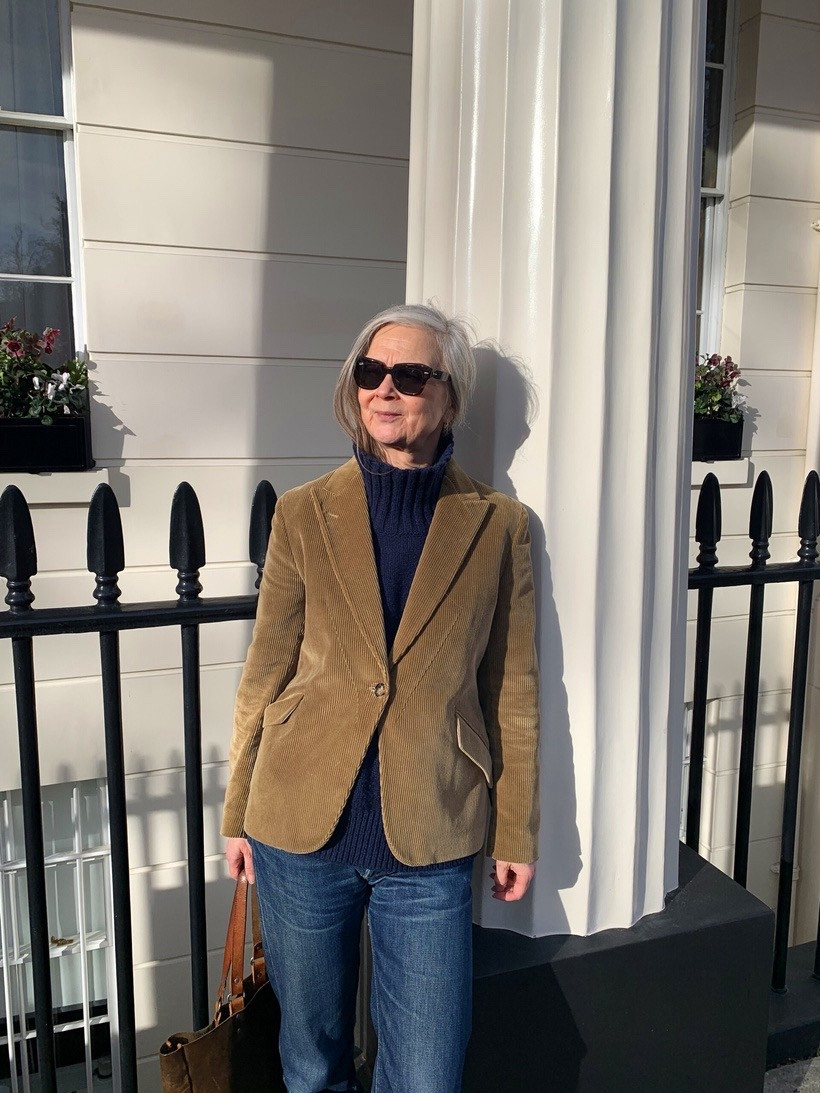 At this time of year, I often turn to the navy knit. Some days a timeless classic is what you need. Keeping it simple and functional, no faffing. 

Don't miss the latest subscriber post on That's Not My Age. And here's an edit of neat navy jumpers..

#LTKstyletip #LTKover50style #LTKuk