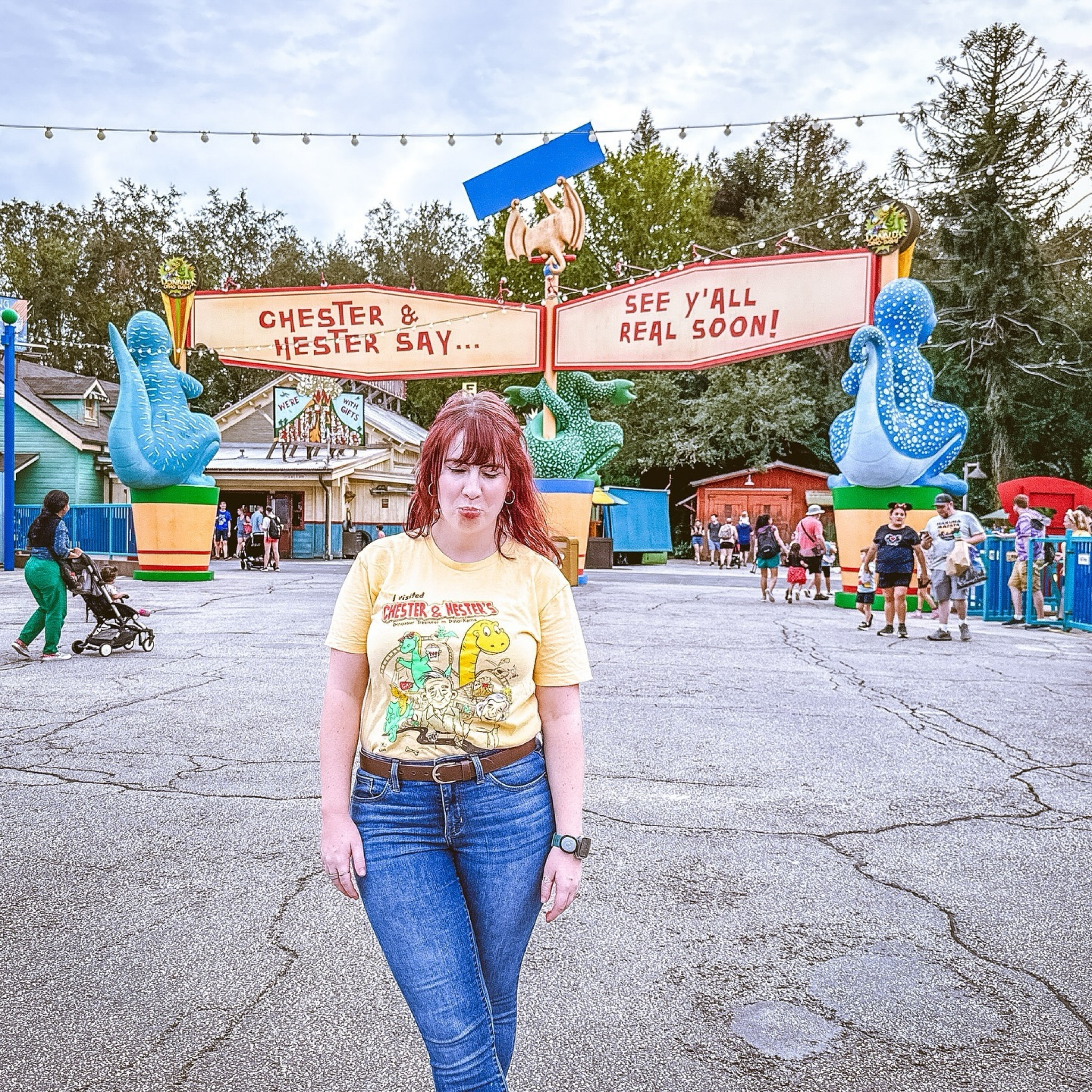 My feelings on Dinoland closing 😅
.
.
.
#dinolandusa #animalkingdom #dressedindisney #disneystyle #dinoland