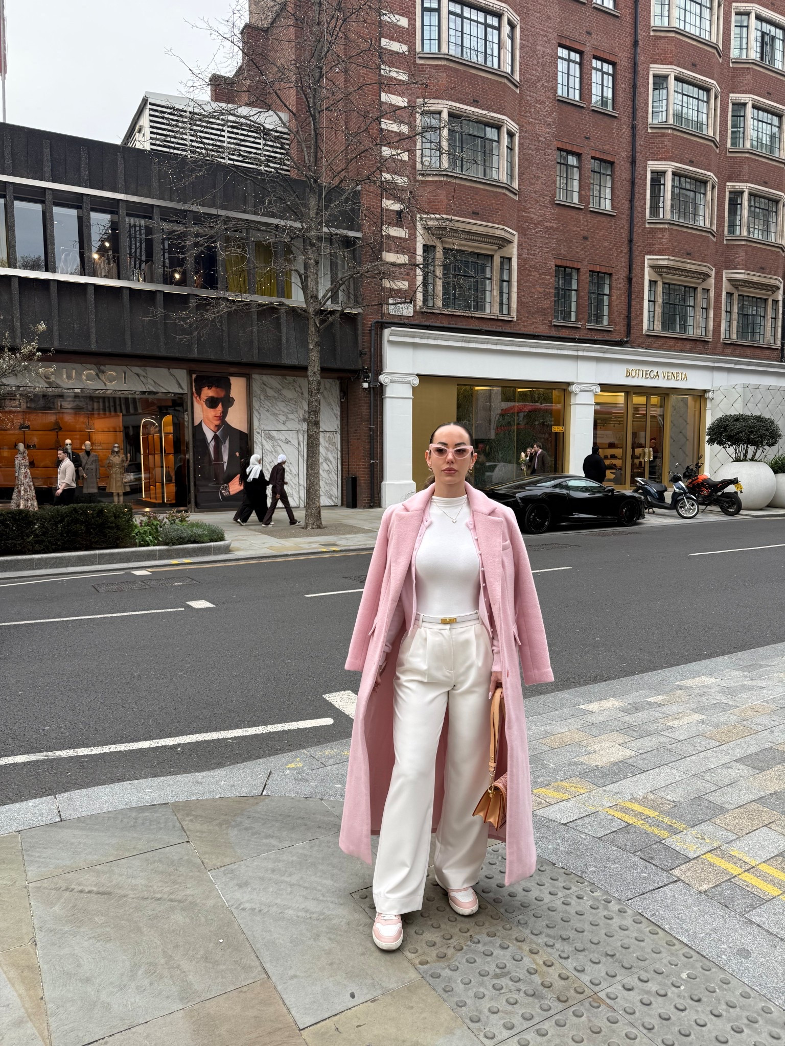 Walking around London outfit 💕 

I am wearing a curve love 24 regular in the pants and Xs in the cardigan. 

Bodysuit is naked wardrobe, they aren’t on LTK so I linked alternatives.

Coat is old so I also linked alternatives. 


#LTKTravel #LTKTall #LTKootd