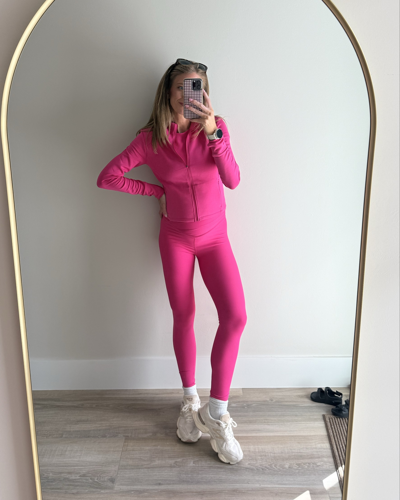 New salt project active set! 
Sized up to medium for pregnancy in the 27” inseam 

#LTKActive #LTKValentine #LTKfitnessgoals