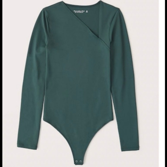 Abercrombie Bodysuit M Green Long Sleeves Assymetrical V Neck | Poshmark