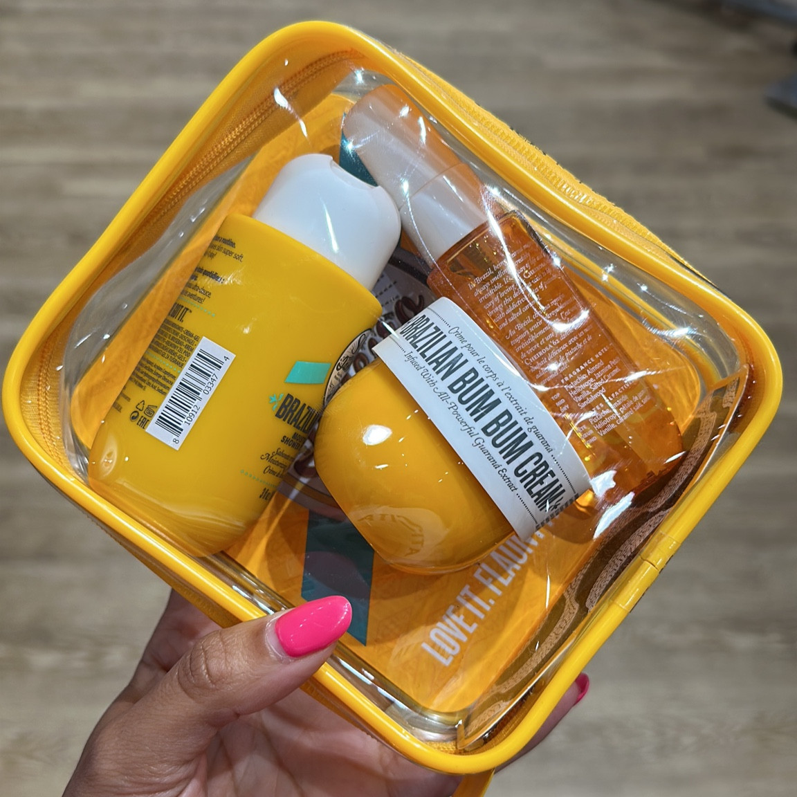 Este kit maravilloso no puede faltar en mis viajes para siempre oler rico 💛

#LTKfindsunder100 #LTKfindsunder50 #LTKsalealert