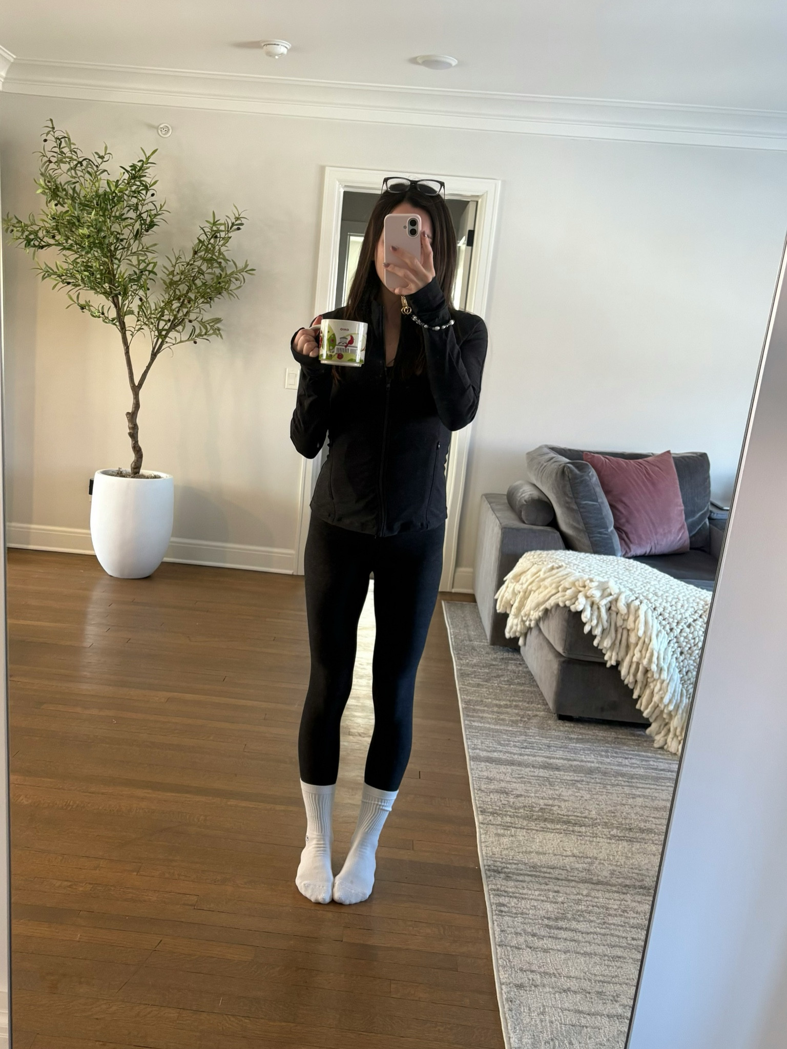 Lazy Sunday in my fave lounge and workout outfit 

#LTKStyleTip #LTKActive #LTKFindsUnder100