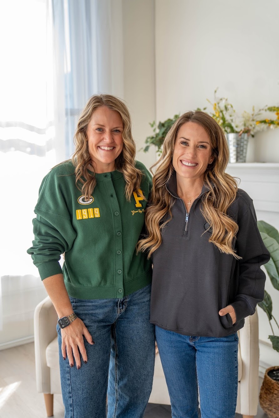 Game day outfit ideas! 🏈

Green Bay Packers  football season  football game  sweatshirt  jeans  casual outfit @abercrombie