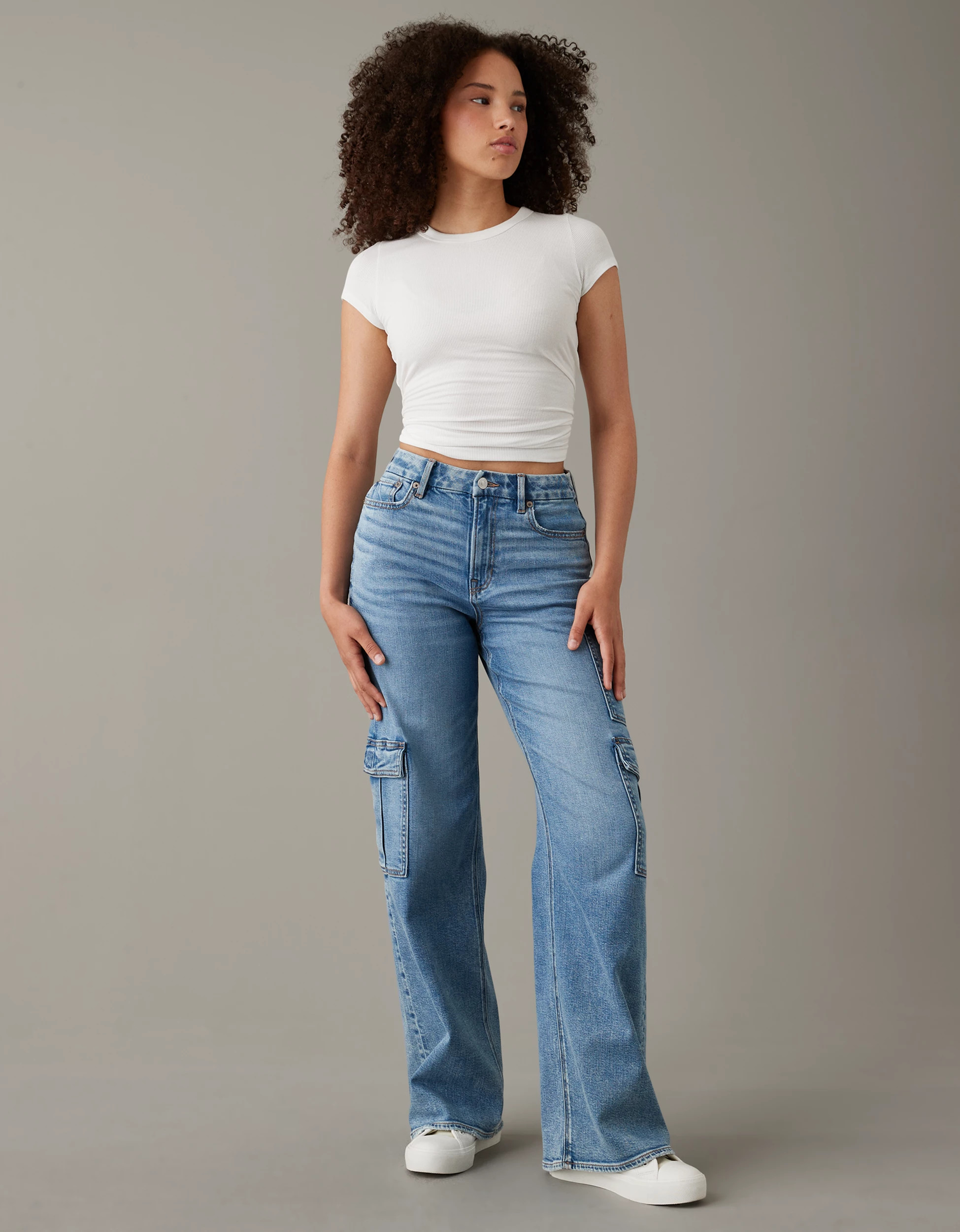 AE Curvy Super High-Waisted Baggy Wide-Leg Cargo Jean | American Eagle Outfitters (US & CA)