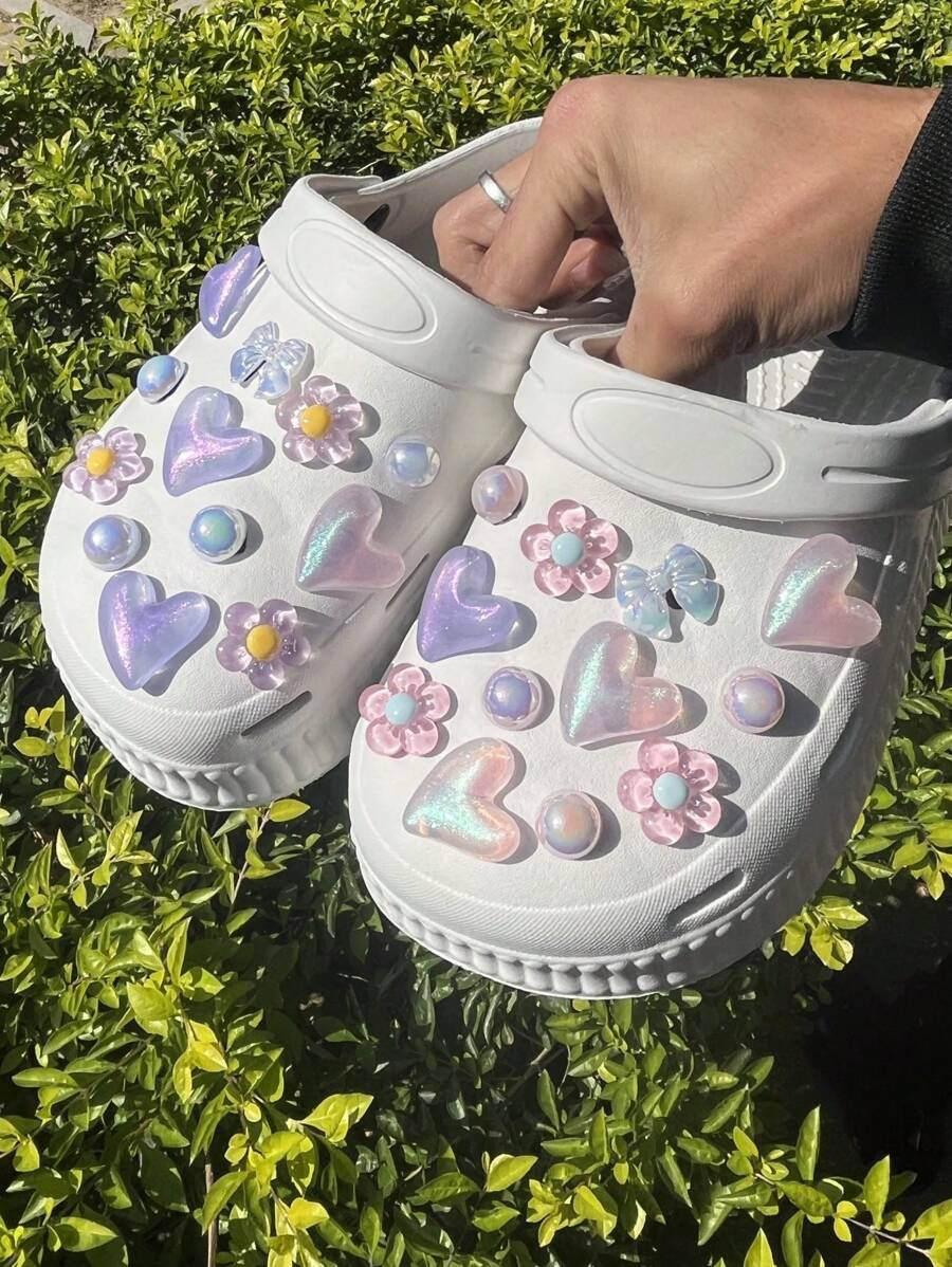 24pcs/Set Cute Heart Design Shoes Charms With Detachable Flower Buckle For Garden Shoes, Great Ho... | SHEIN