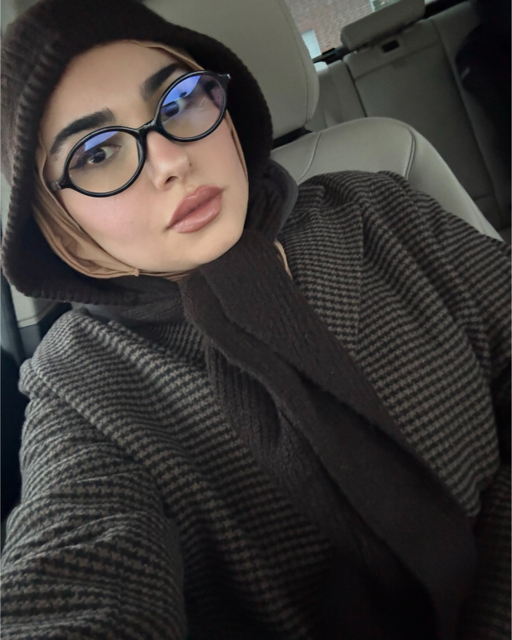 My love for brown will never end 🤎

#LTKwinter #LTKeurope #LTKbeauty