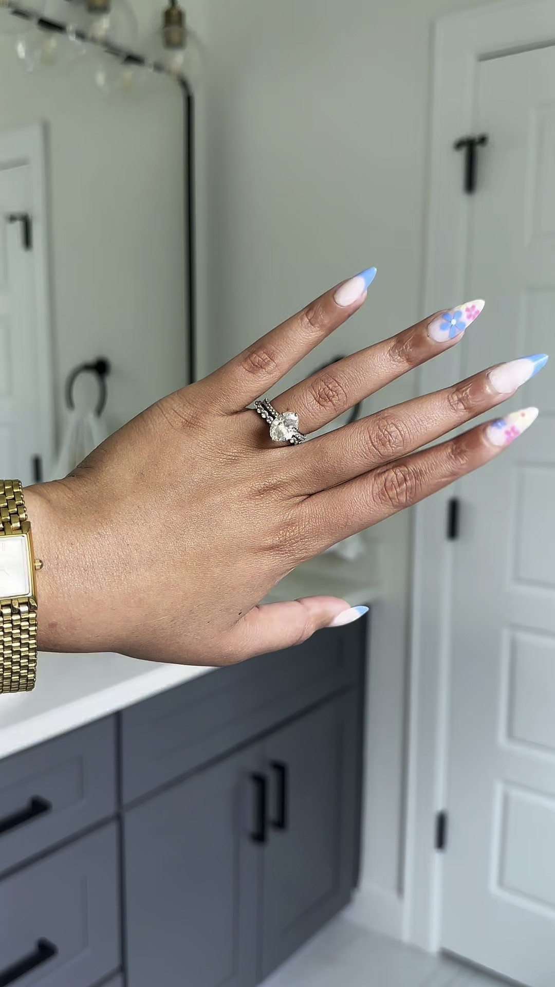 Quick & easy wedding ring cleaning at home with Shinery Jewelry Cleaner💍



#LTKFindsUnder100 #LTKWedding #LTKGiftGuide