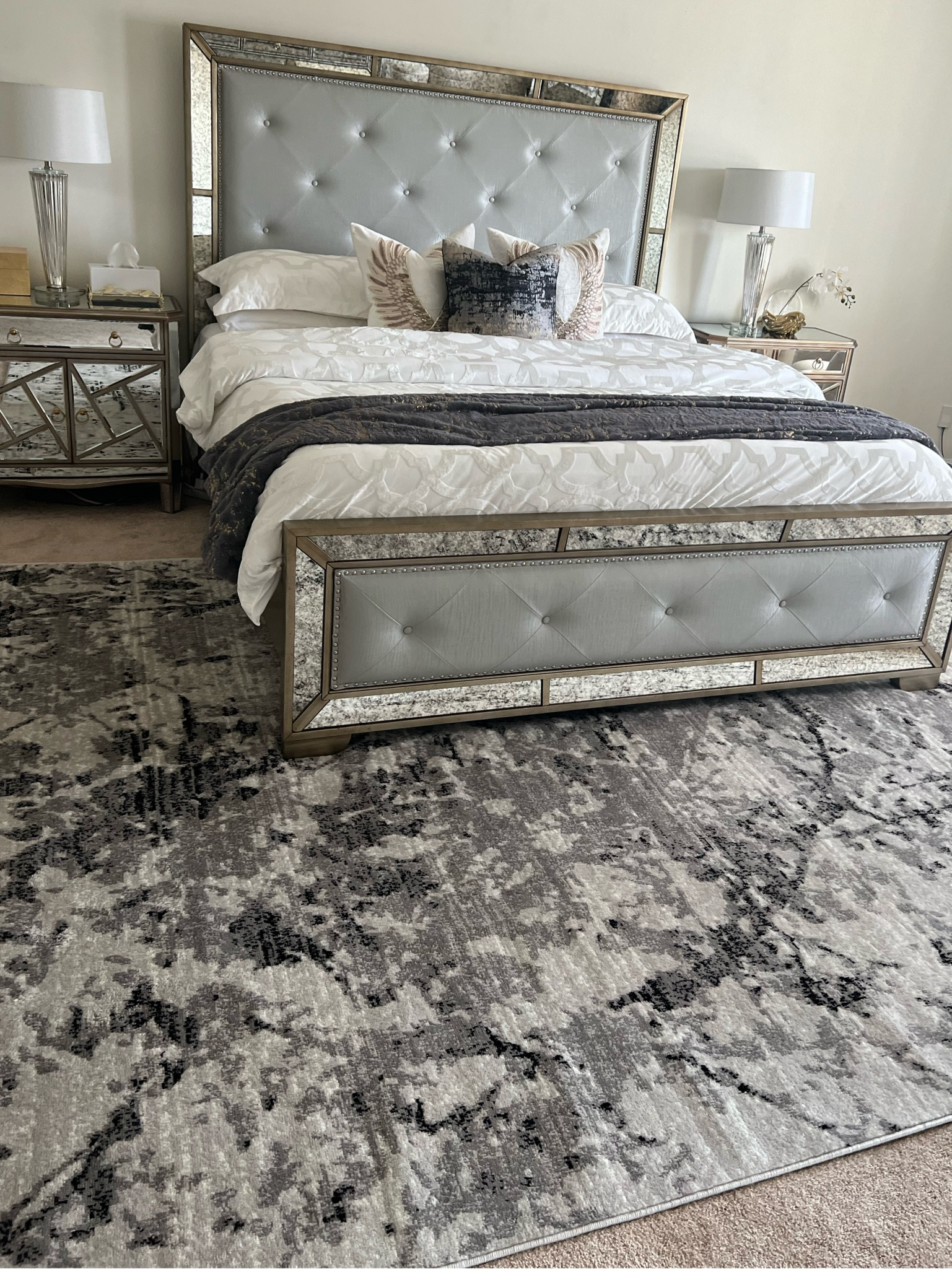 Compra lo de la foto 

#LTKFind #LTKhome #LTKfamily