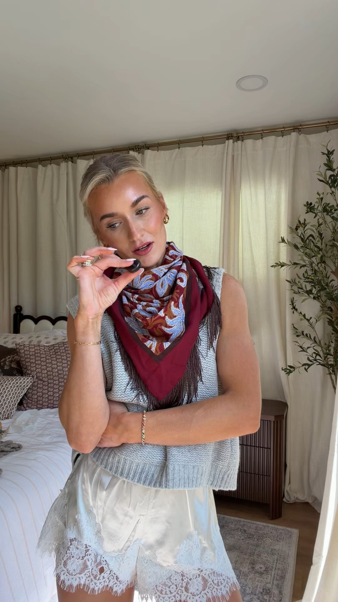Scarves are so back. So back!!!!!

#LTKgrwm #LTKootd #LTKmomlife