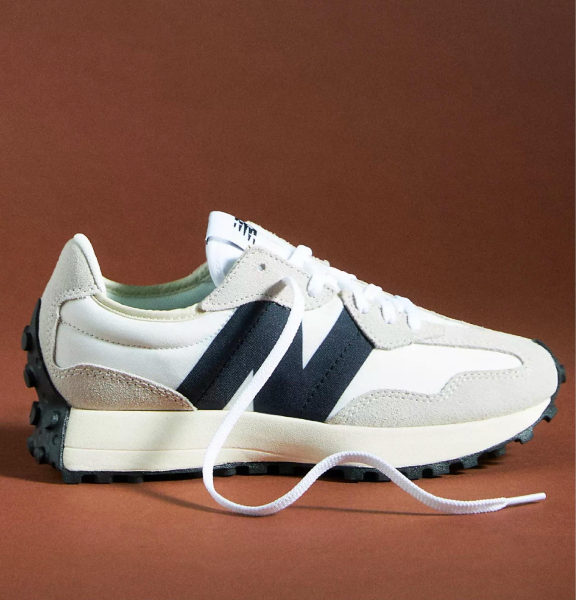 New Balance sneakers 

#ltkshoecrush

#LTKFindsUnder100 #LTKCyberWeek #LTKFitness