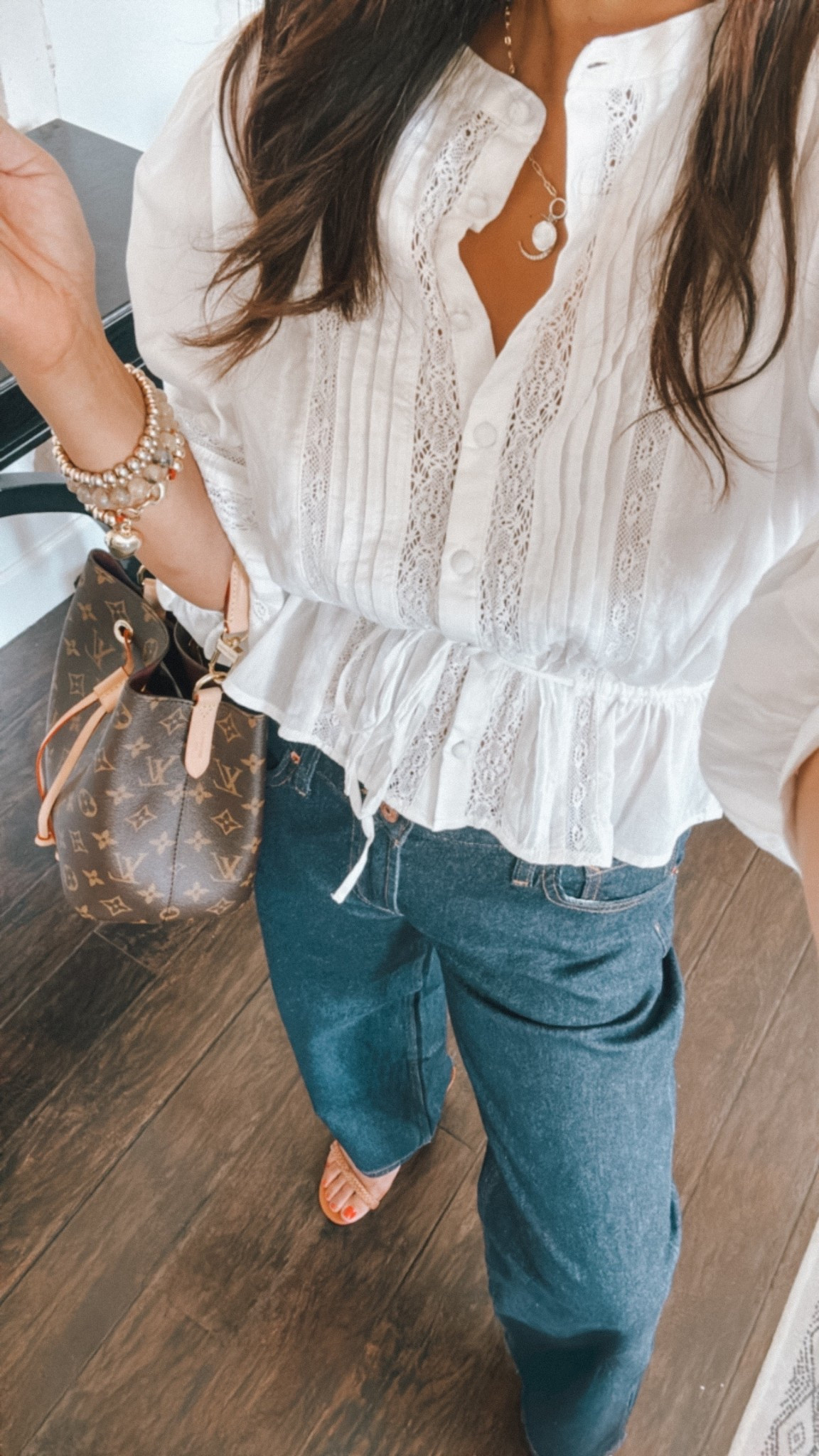 Top and jeans 40% off! Both TTS..
Jeans are a low rise, other options linked 

#LTKSaleAlert #LTKFindsUnder100 #LTKOver40